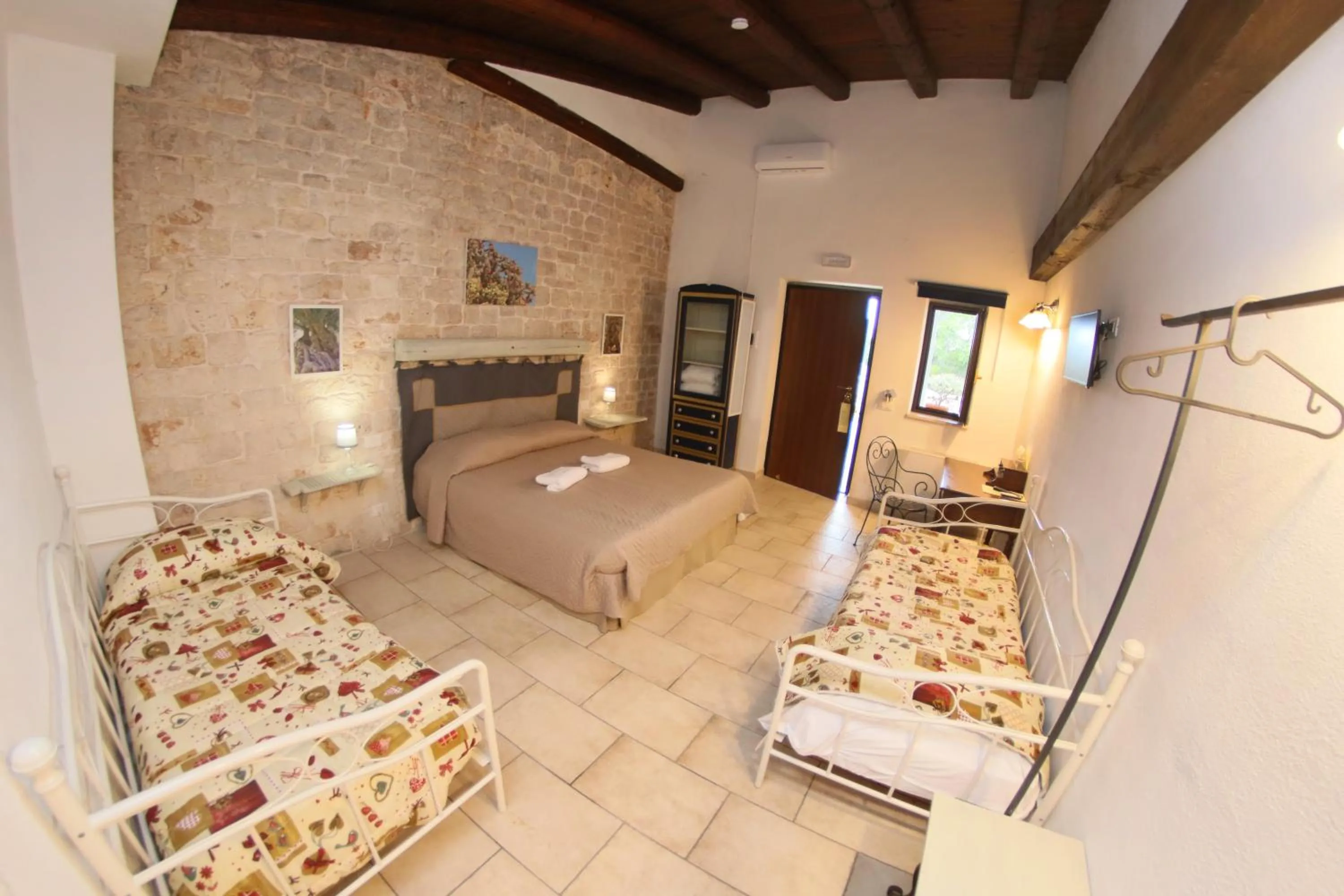 Bed in Agriturismo Masseria Alberotanza