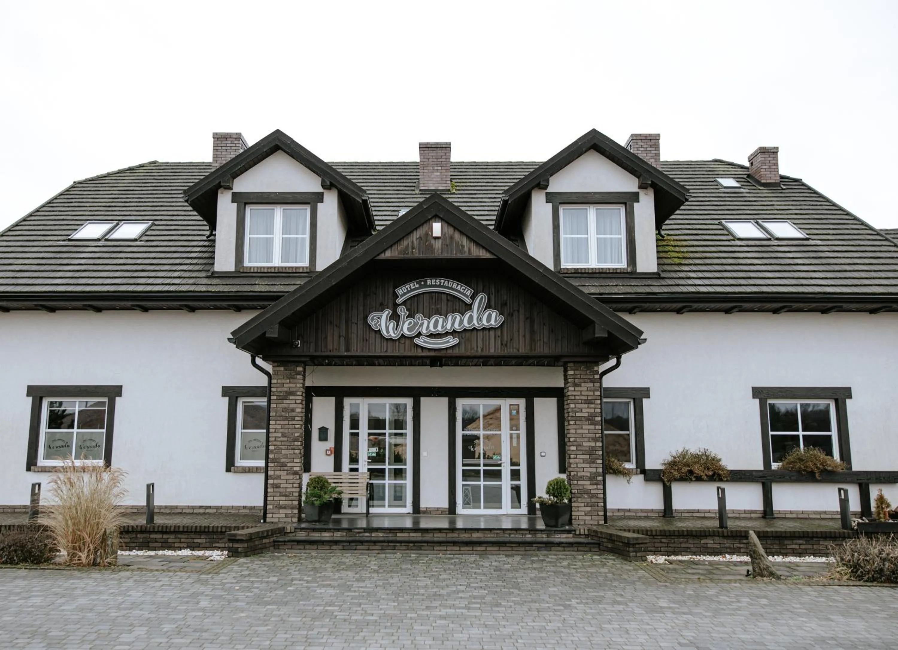 Restaurant/places to eat in Hotel Weranda Łopuszno