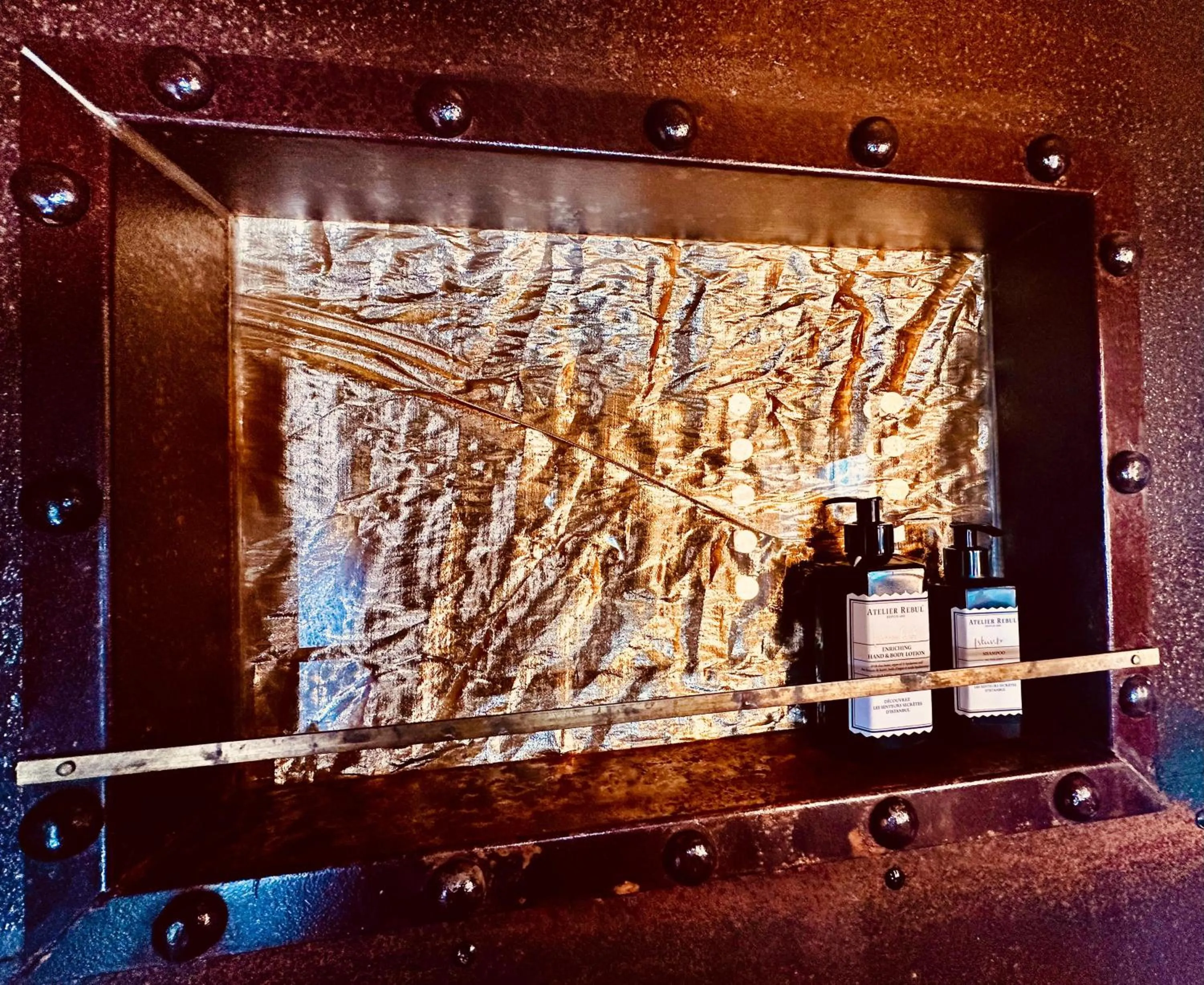 Decorative detail in Crane Hotel Faralda