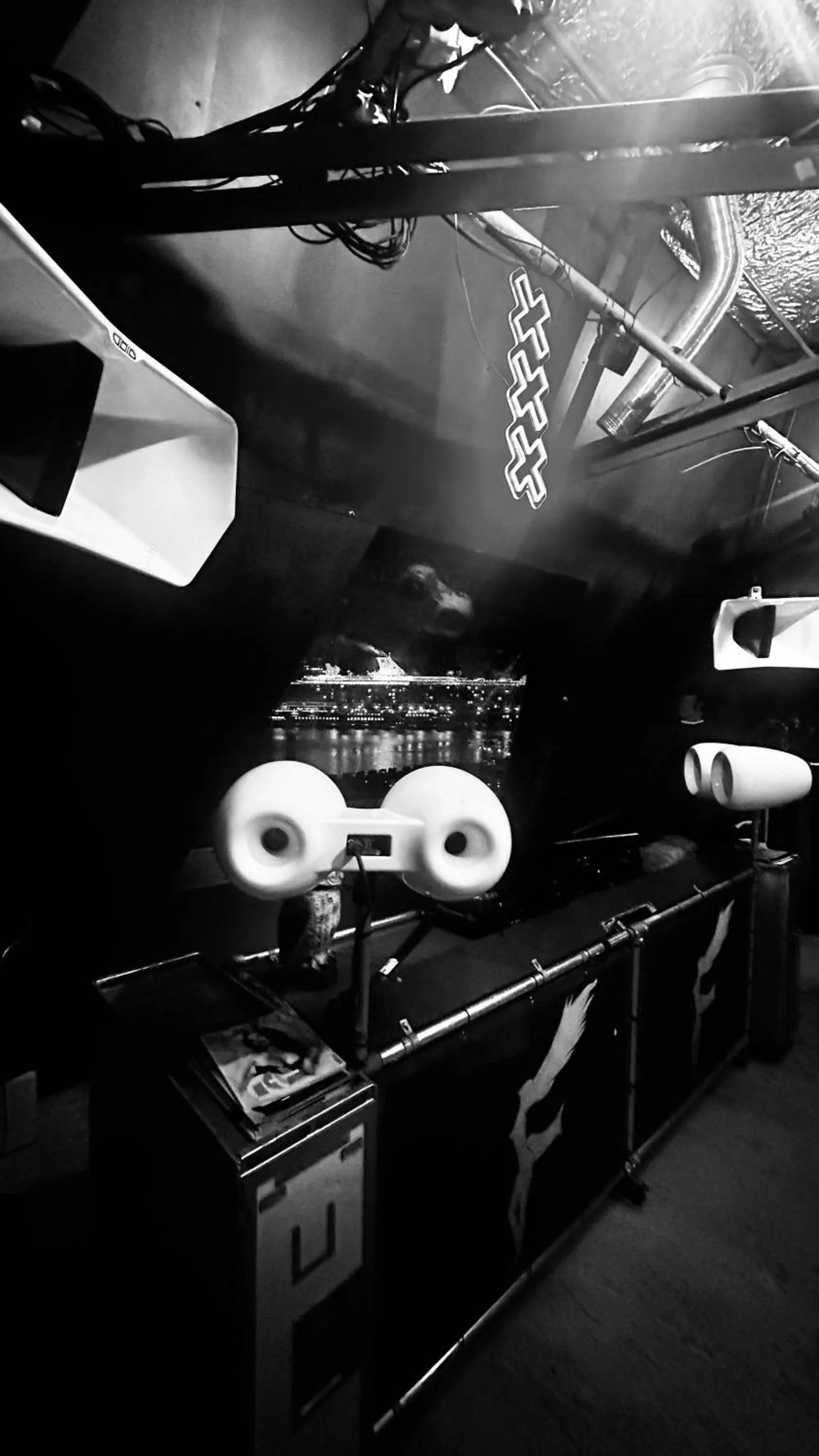 Nightclub / DJ in Crane Hotel Faralda