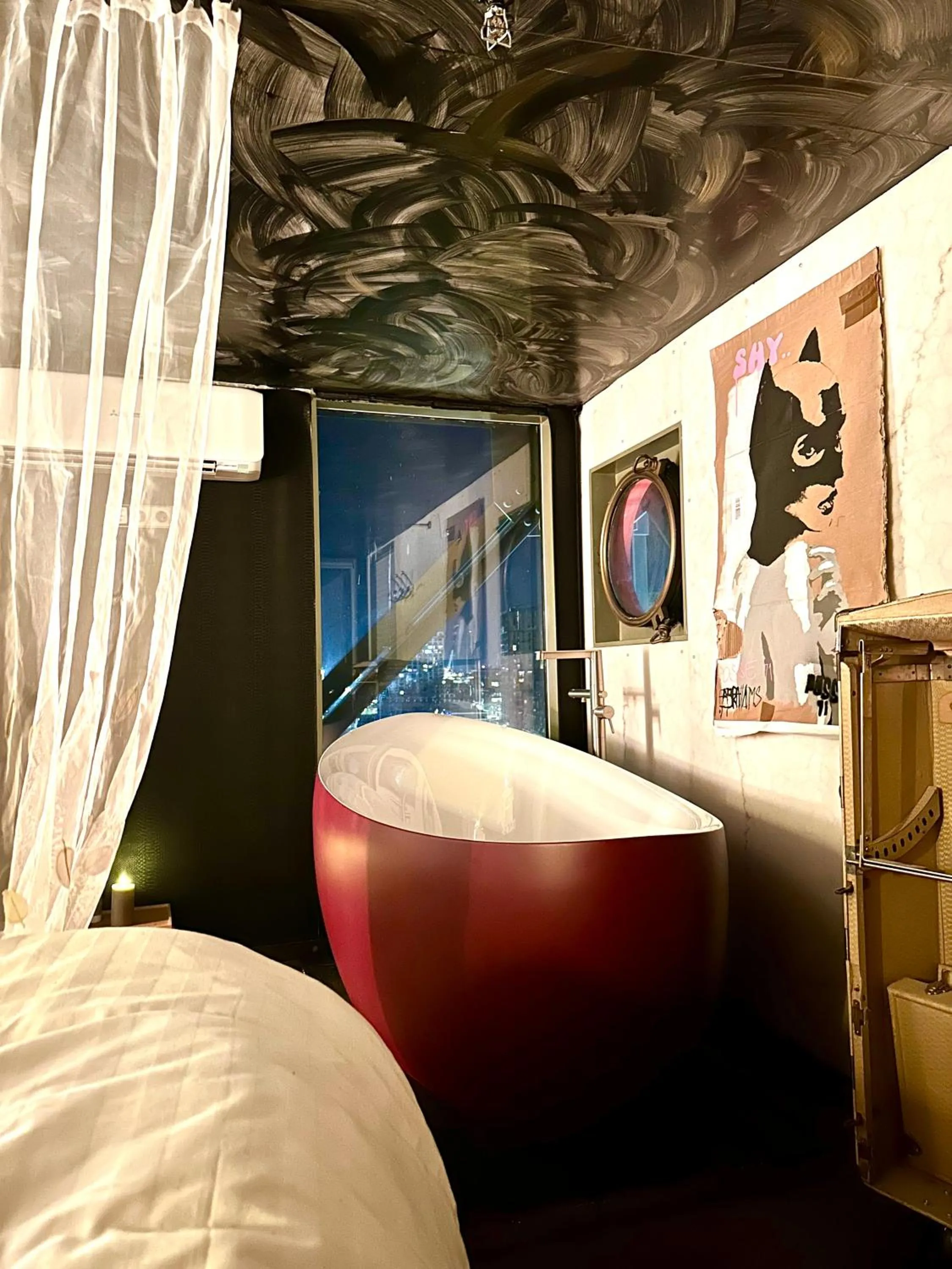 Bed in Crane Hotel Faralda