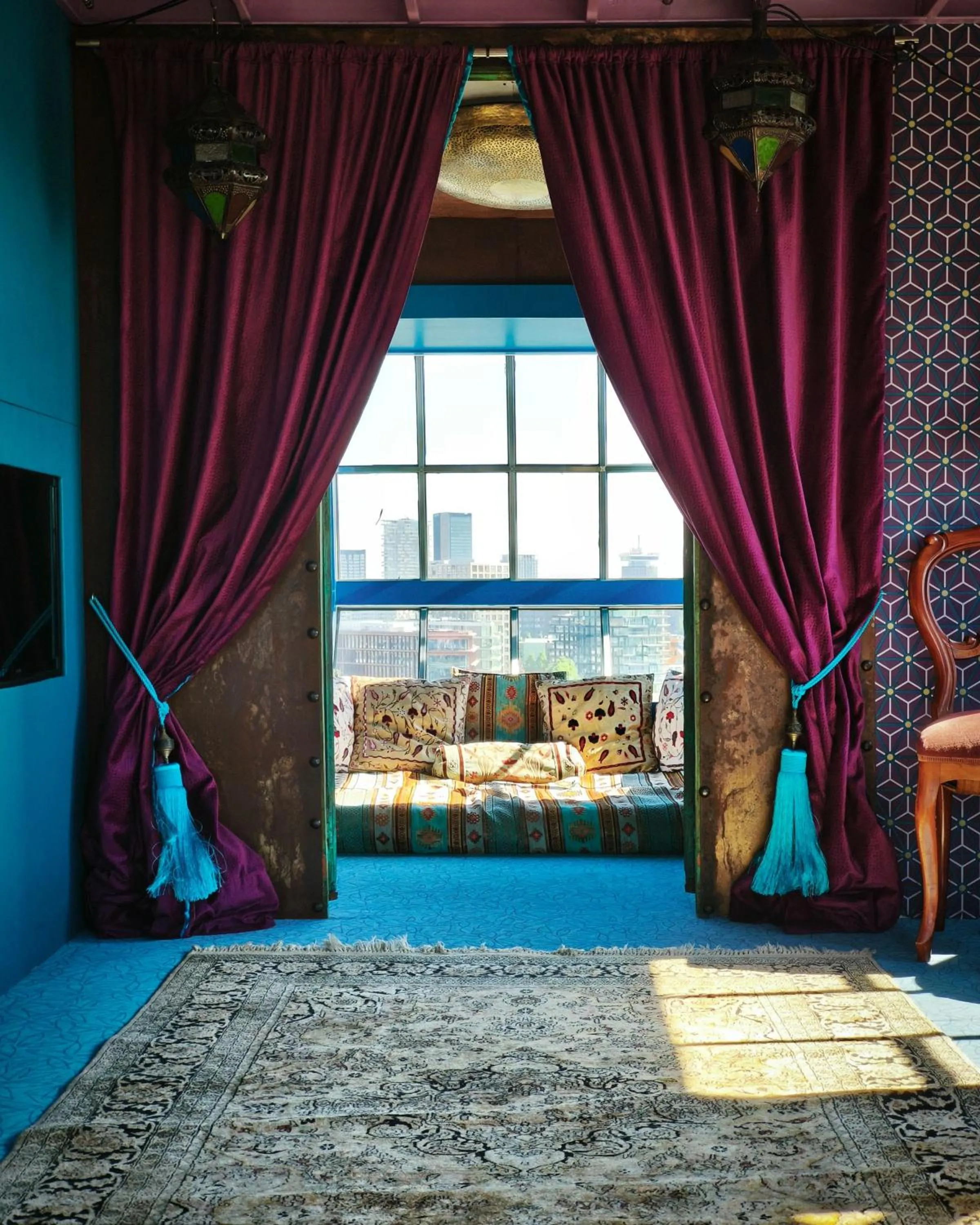 Living room, Bed in Crane Hotel Faralda