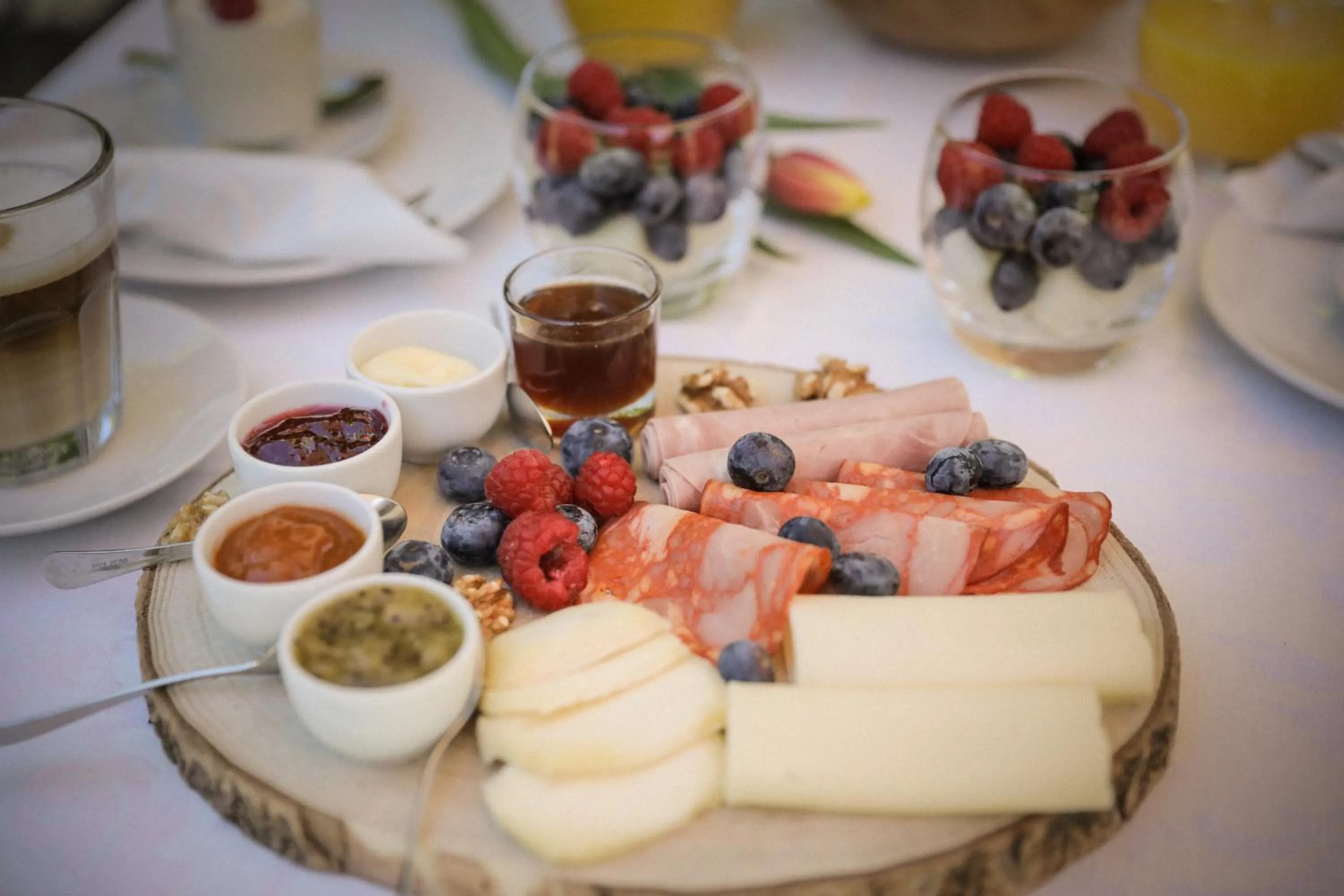 Breakfast in Mountain Whisper