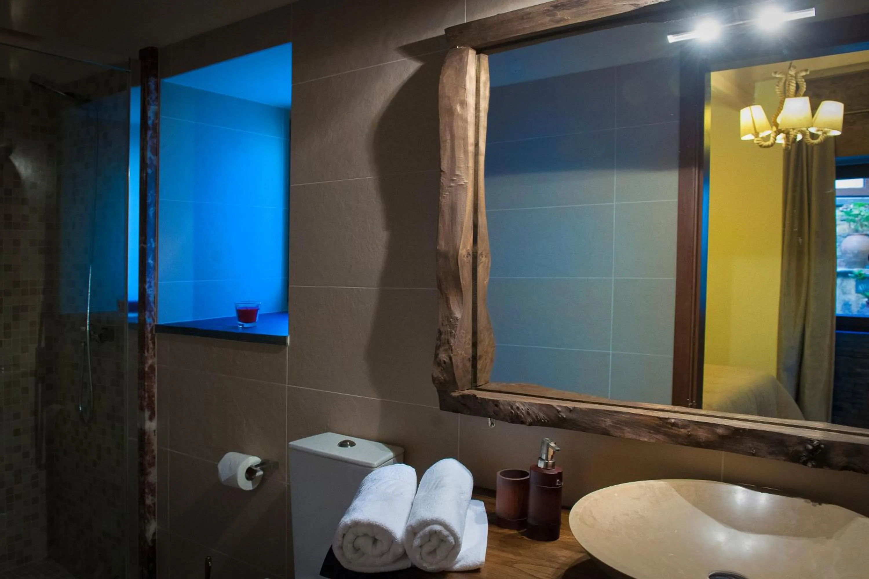 Bathroom in Mountain Whisper