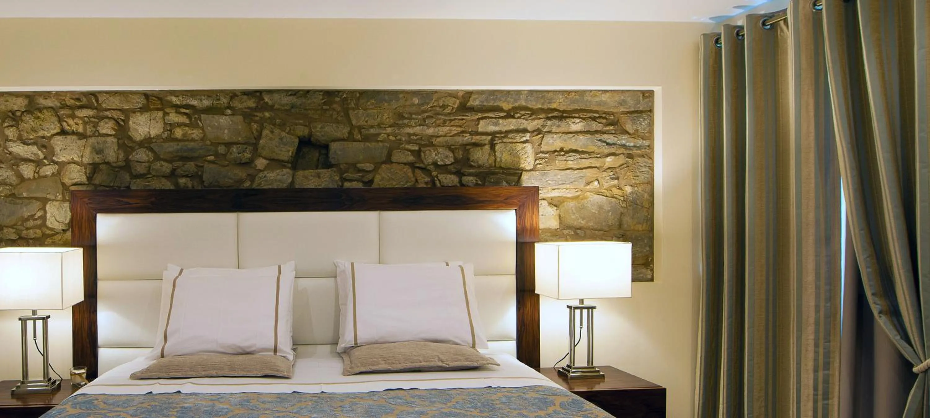 Bed in Mountain Whisper