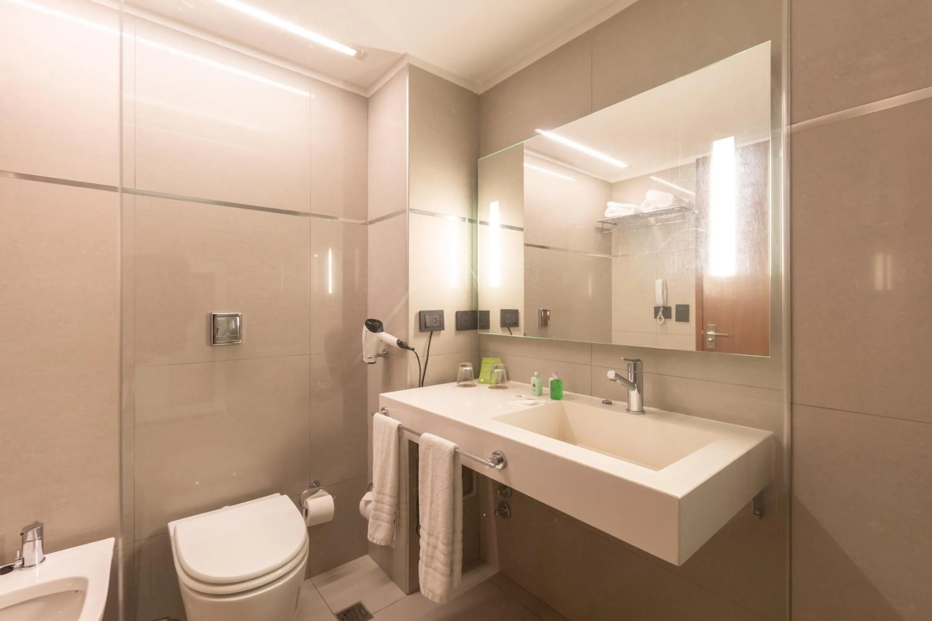 Bathroom in Yrigoyen 111 Hotel