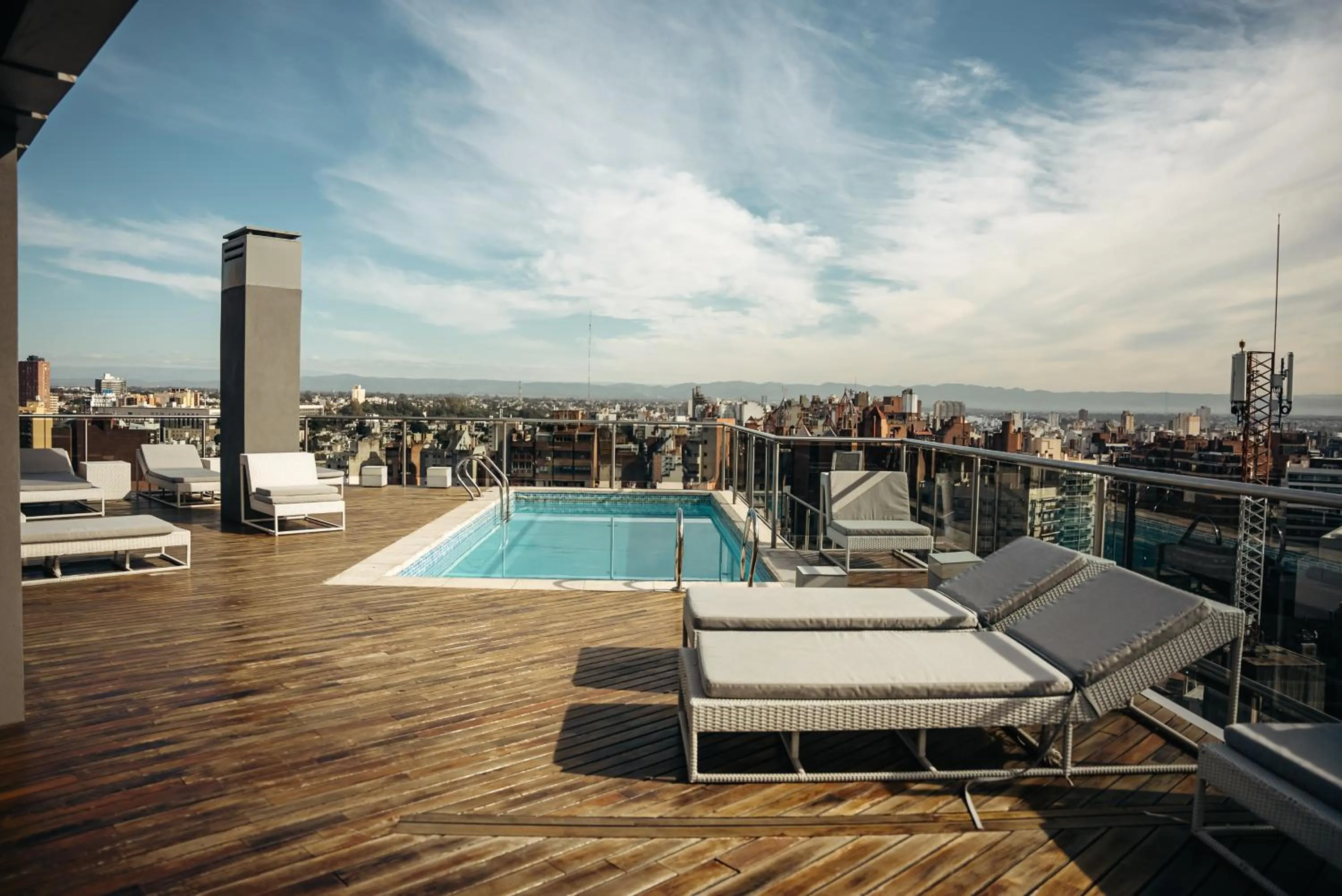 Swimming pool in Yrigoyen 111 Hotel