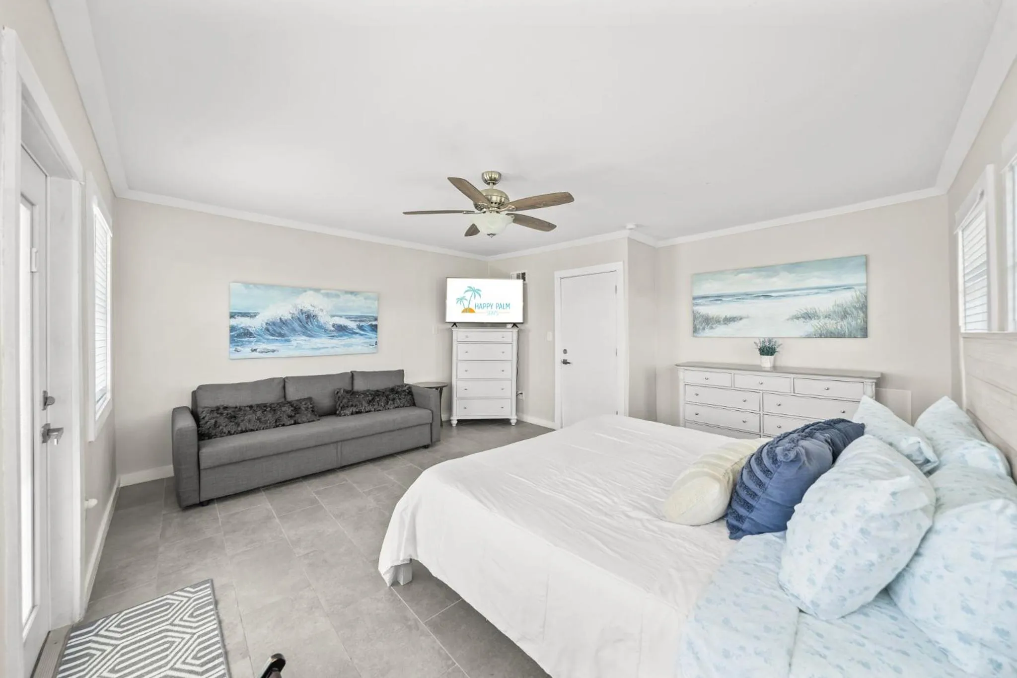 Bed in The Banana River Resort