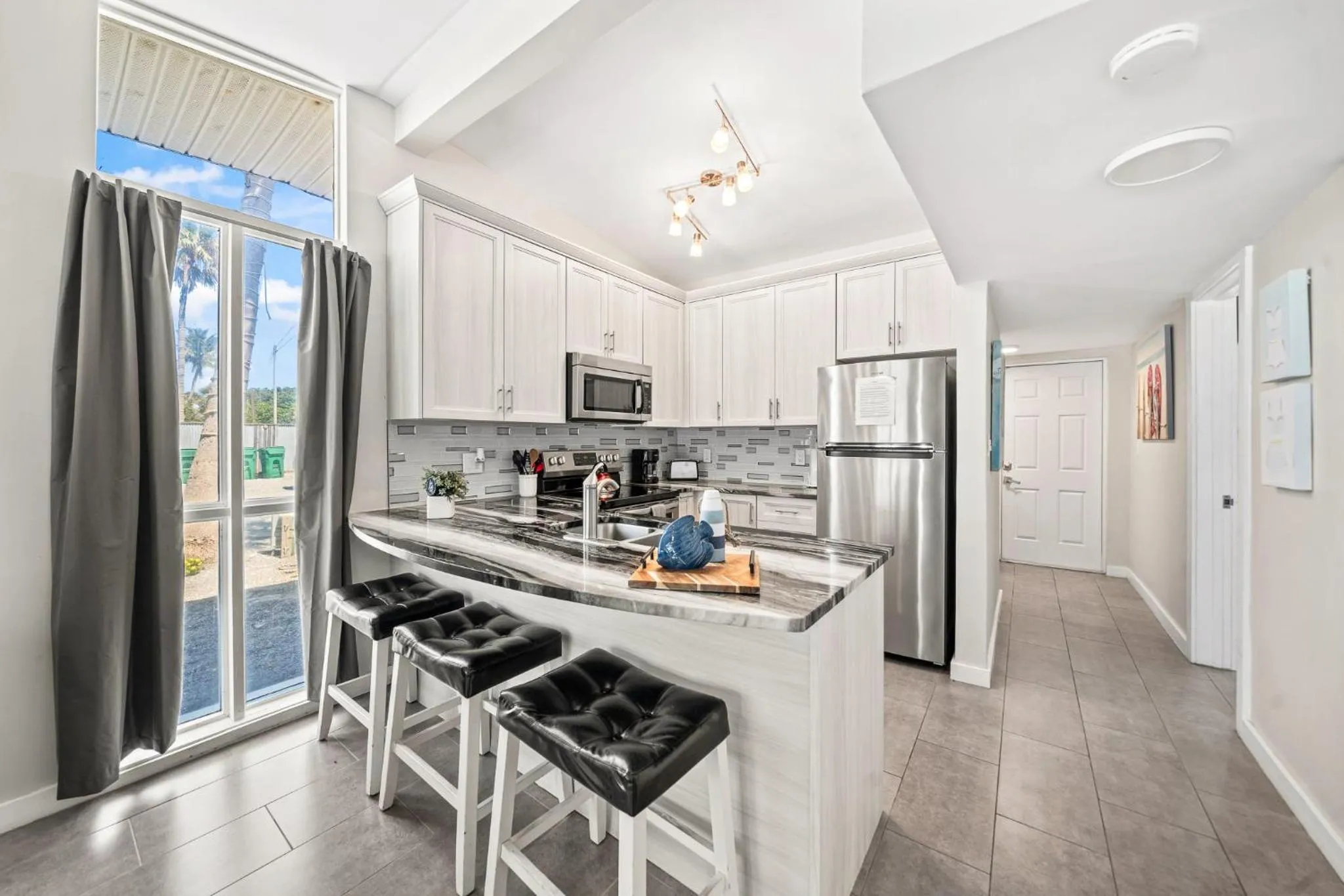 Kitchen or kitchenette in The Banana River Resort