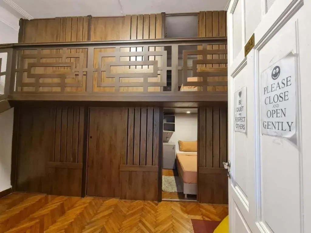 Bed in 6-Bed Mixed Dormitory Room in Cairo Hub Bed in 6-Bed Mixed Dormitory Room in Cairo Hub