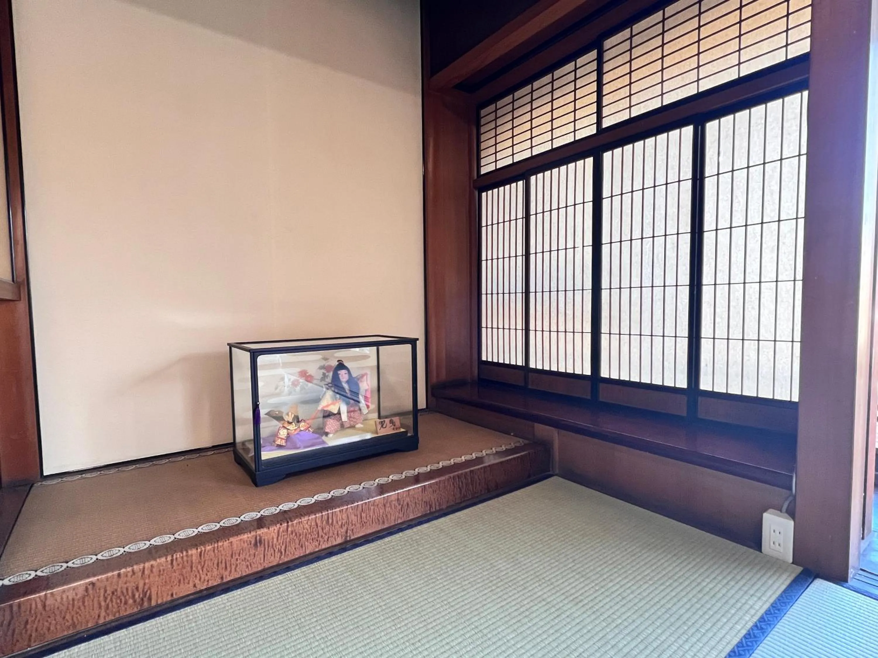 Photo of the whole room in Hostel Miyagawa by Murasaki