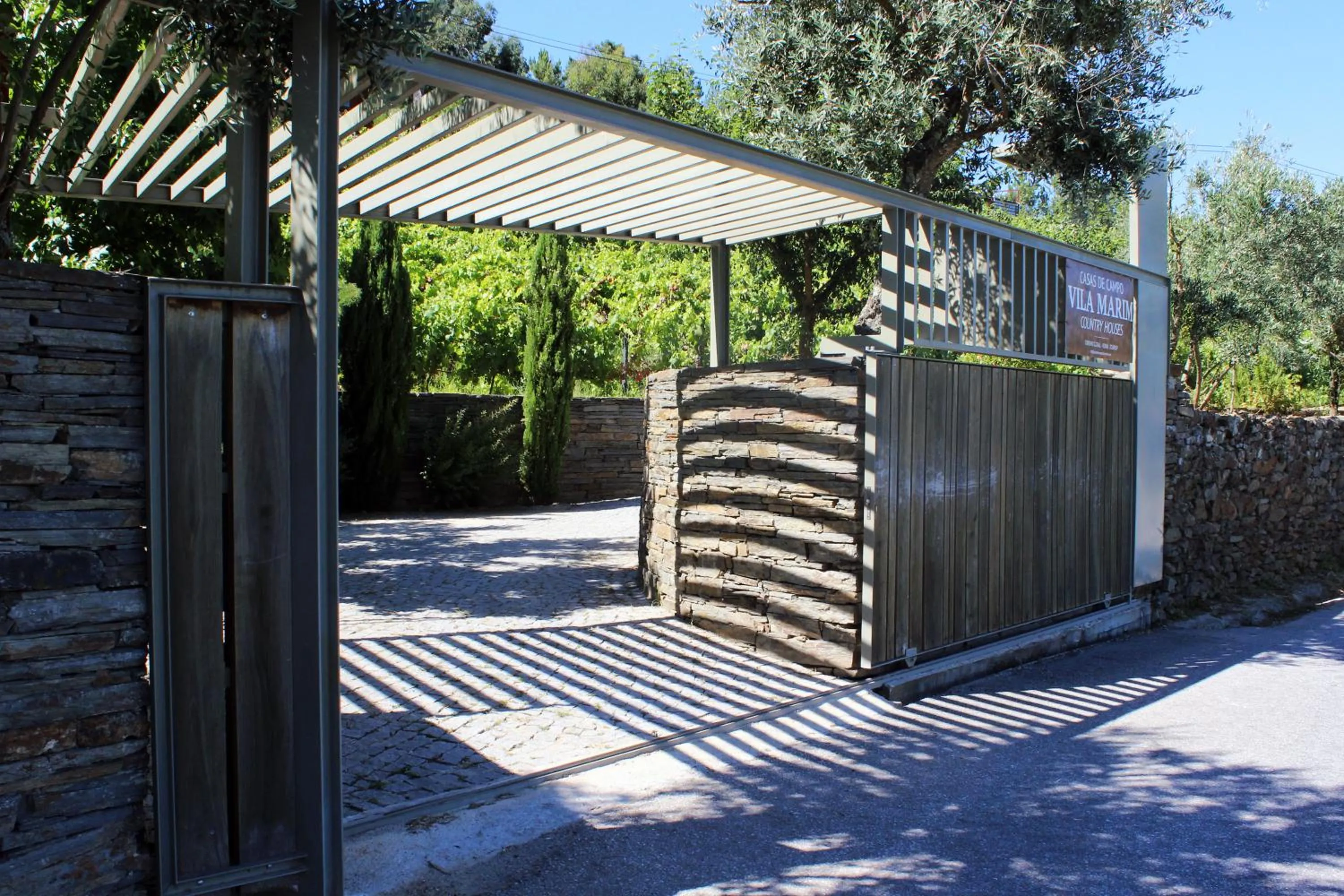 Facade/entrance in Vila Marim Country Houses