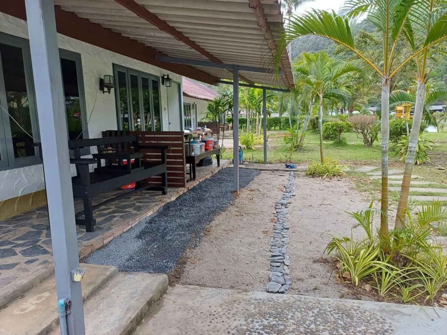 Property building in Lanta Mermaid Resort