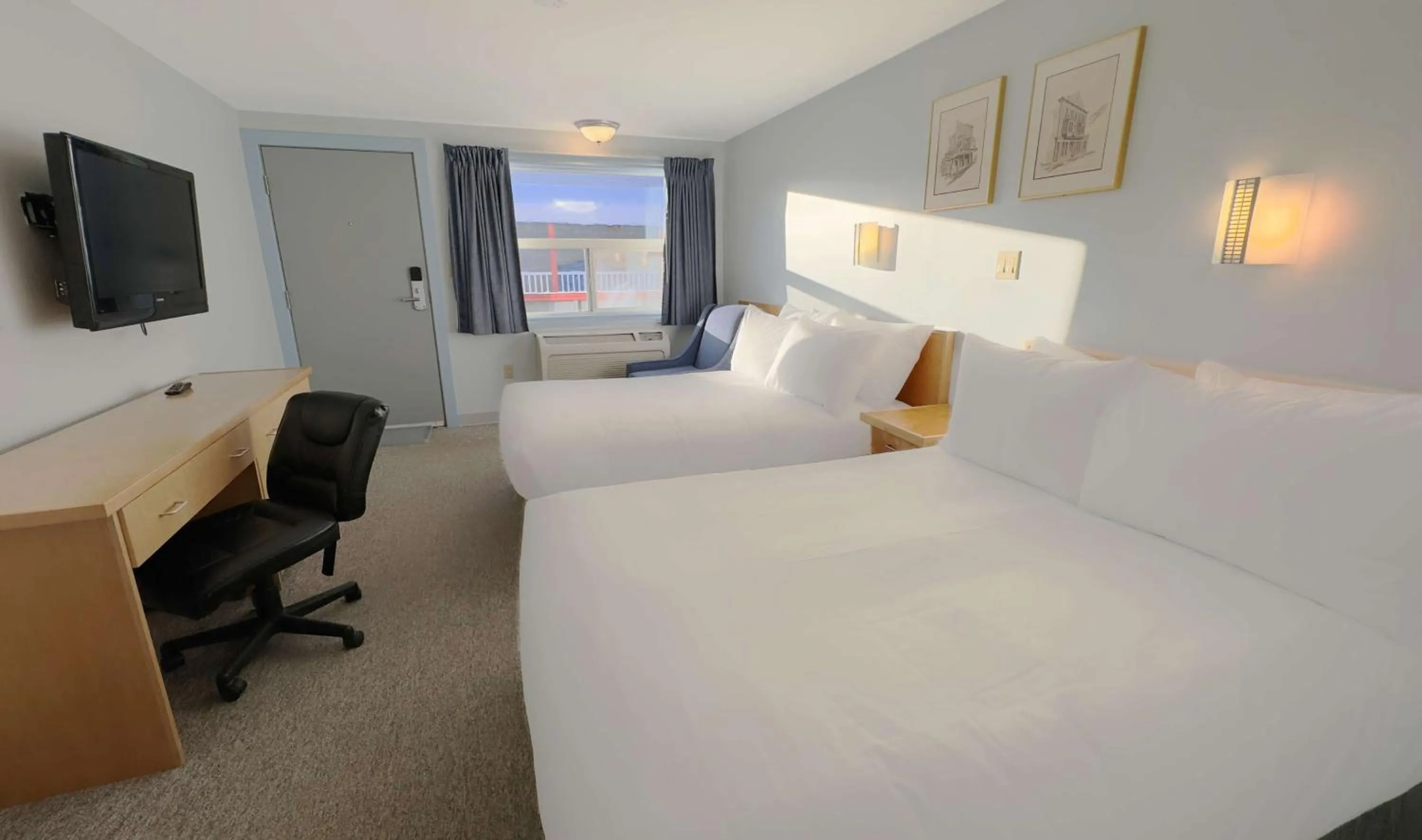 Bedroom, Bed in Eldorado, a Coast Hotel