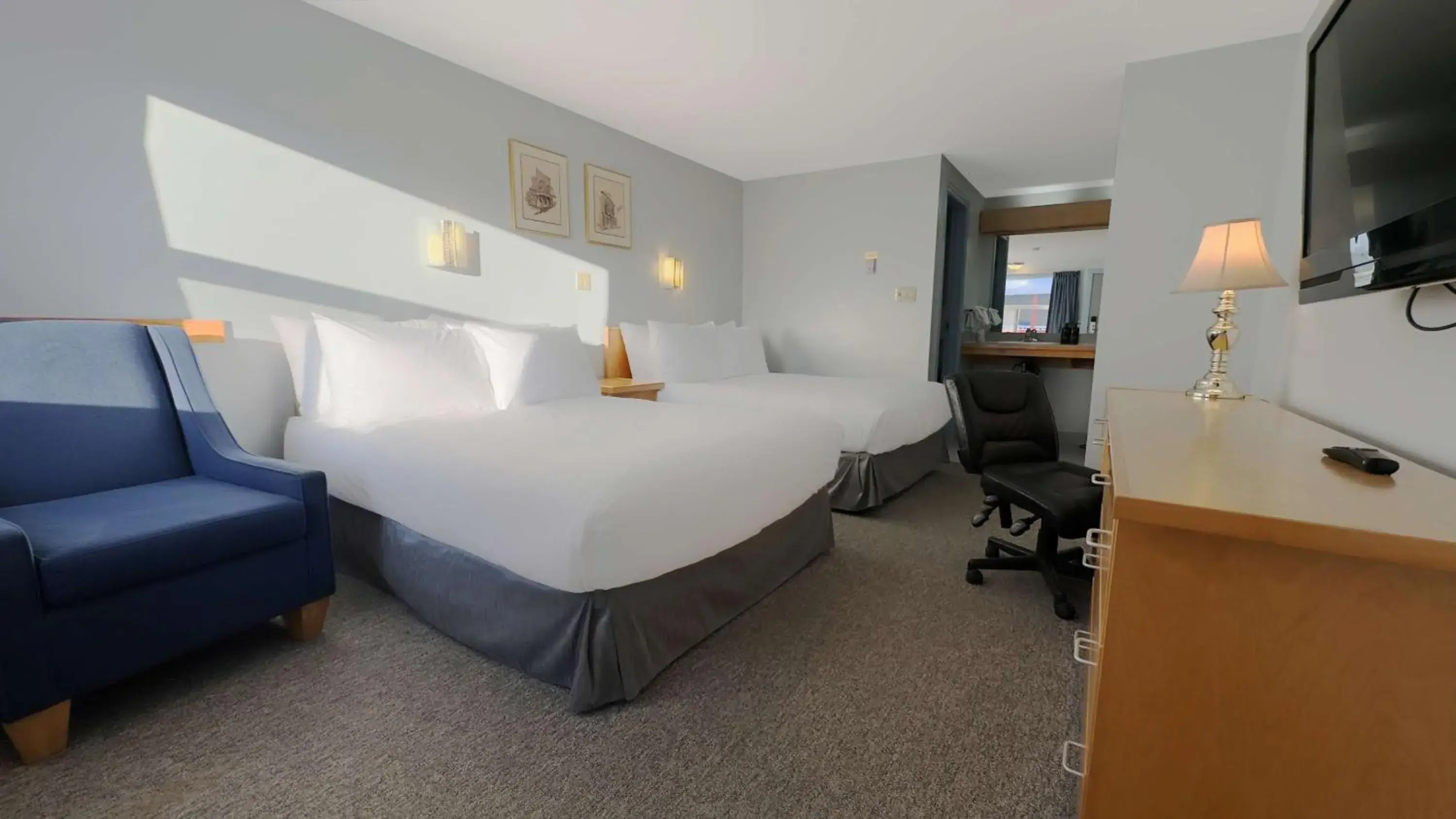 Quadruple Room in Eldorado, a Coast Hotel Quadruple Room in Eldorado, a Coast Hotel