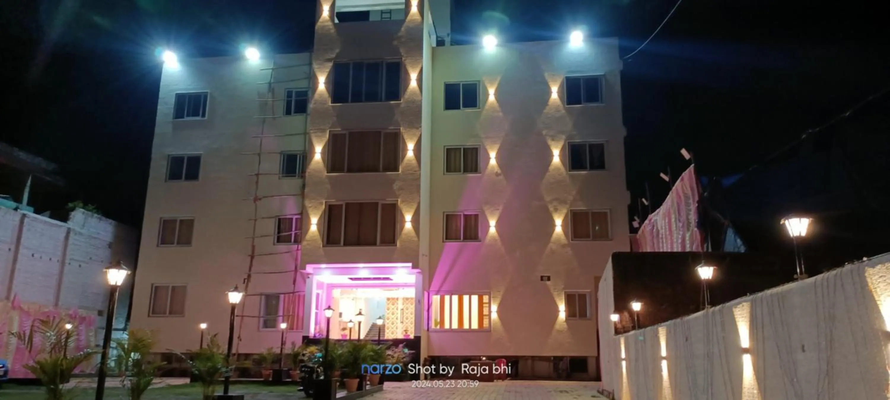 Hotel Shanti International