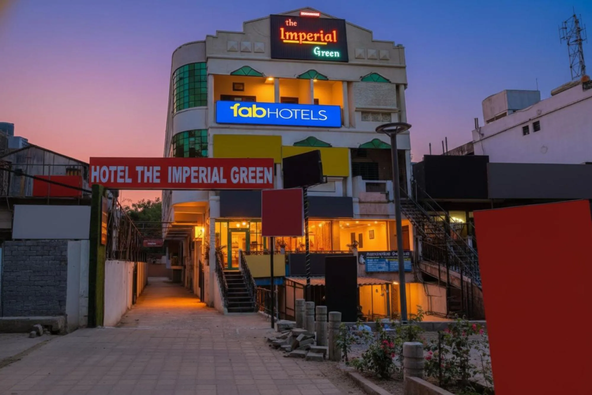 Property building in Via The Imperial Green