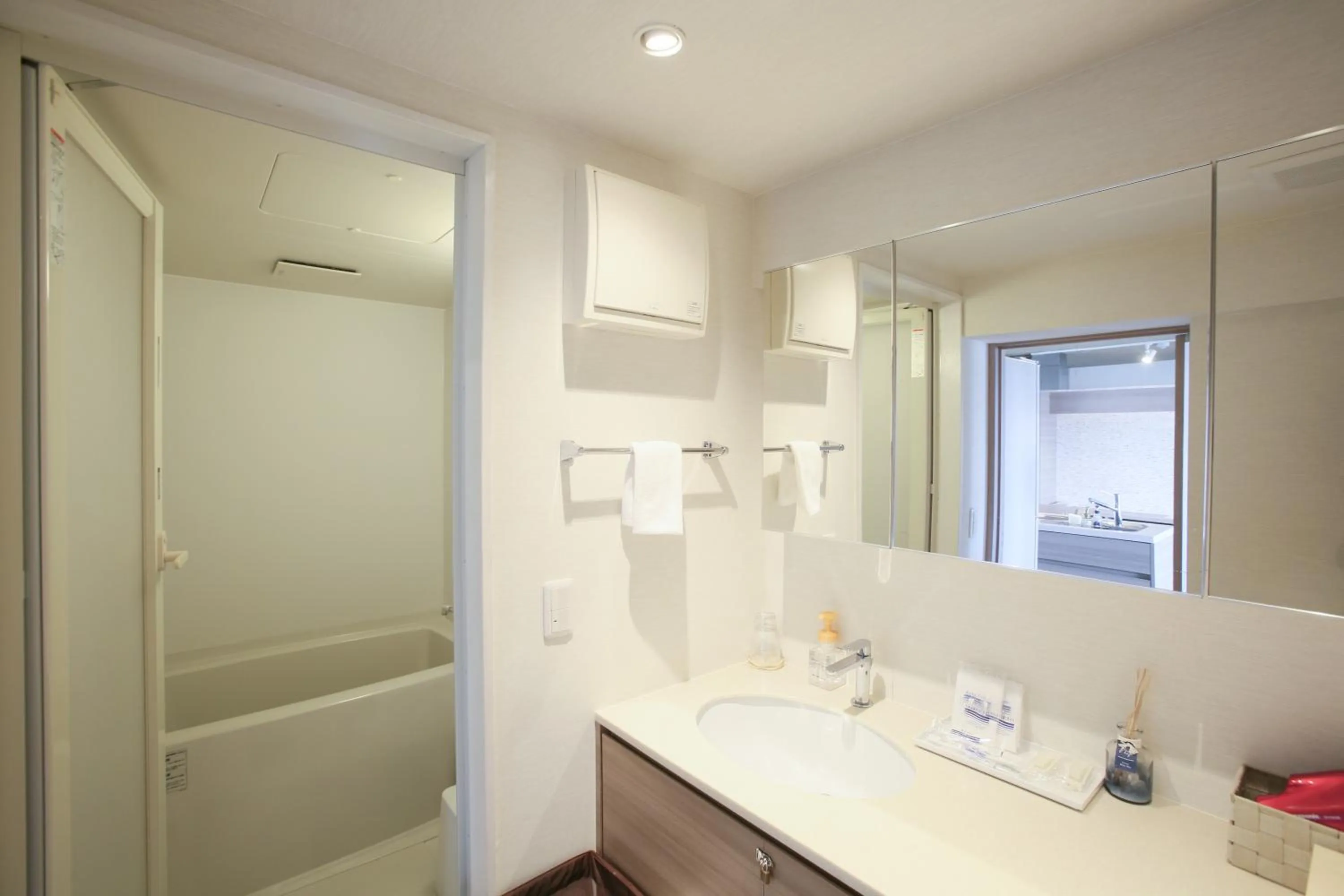 Bathroom in Sky Cuculu Ishigakijima