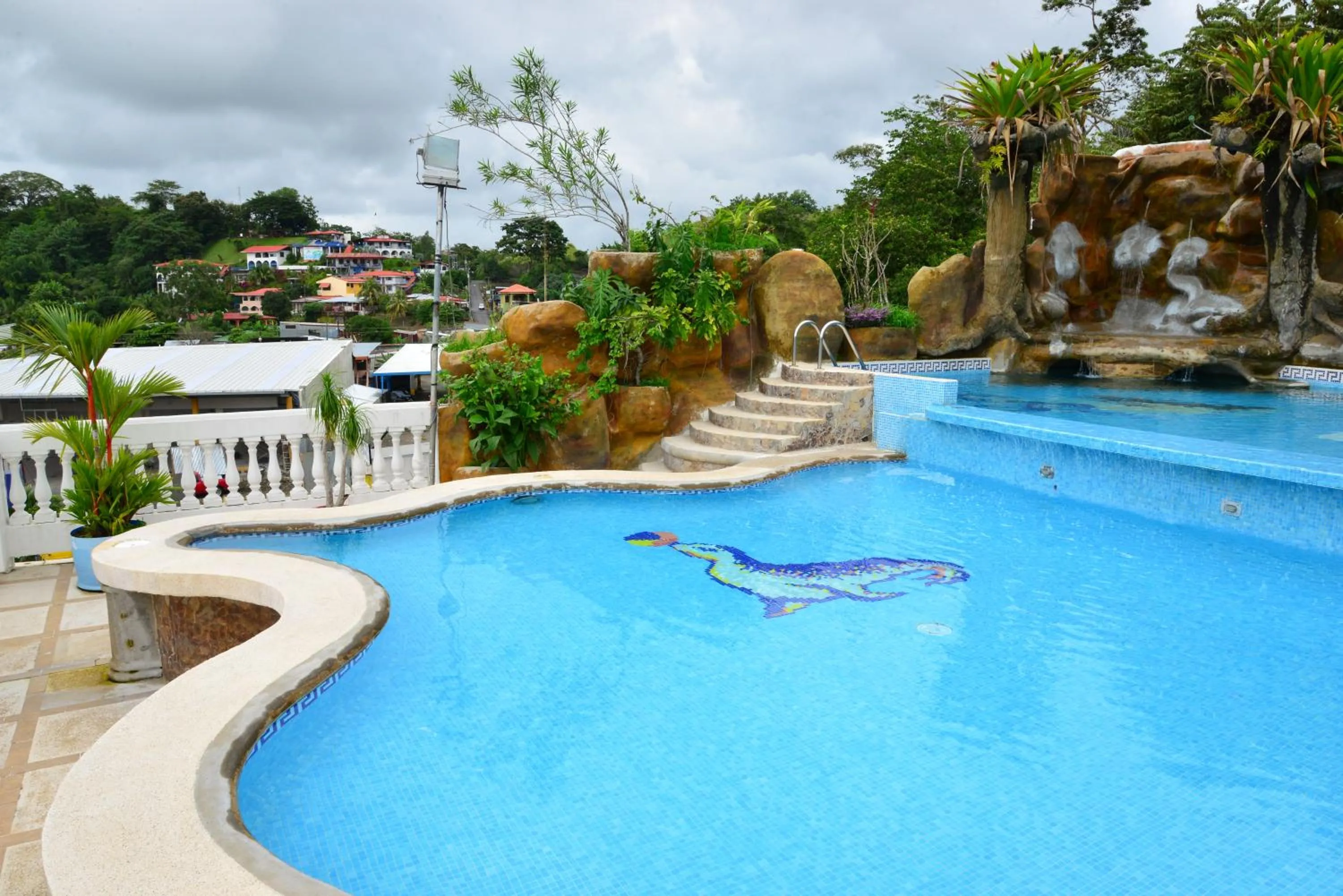 Swimming pool in Hotel Le Priss