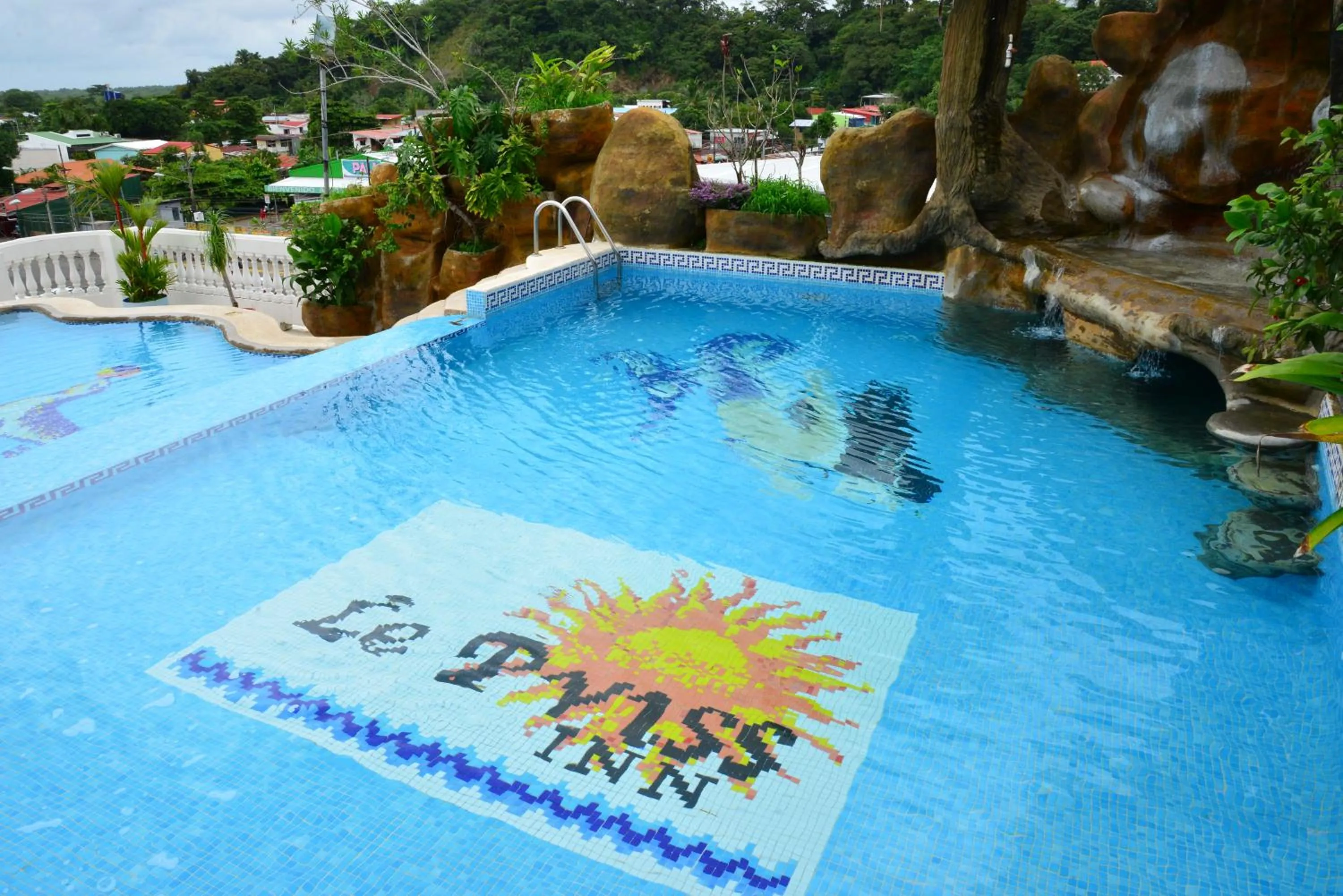 Swimming pool in Hotel Le Priss