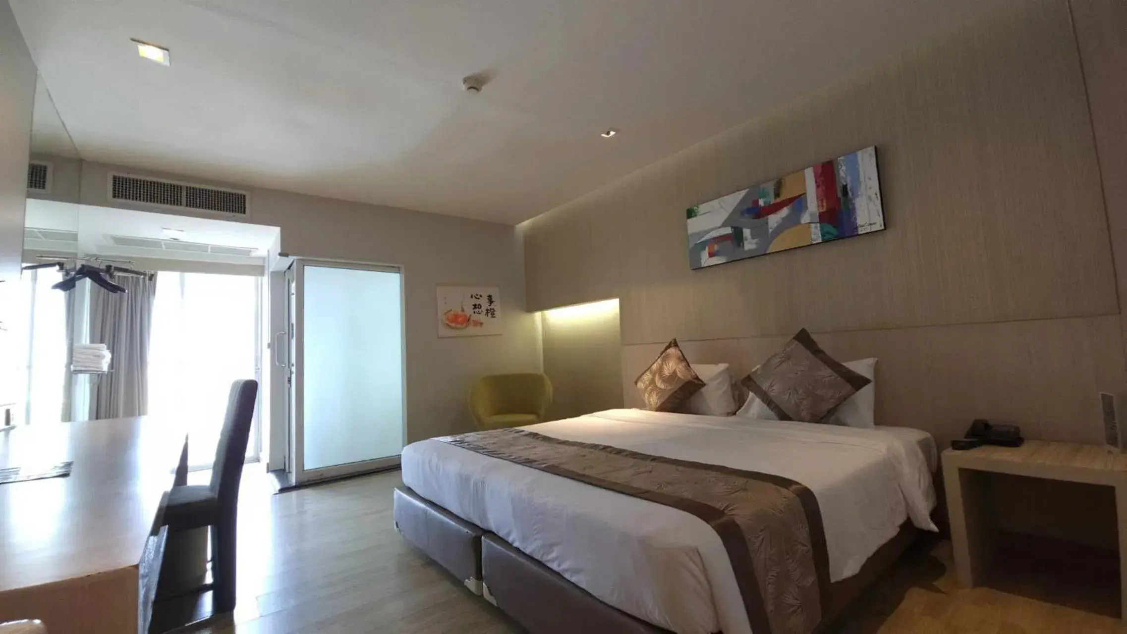 Superior King Room in Palette Hi Hotel Bangkok Superior King Room in Palette Hi Hotel Bangkok