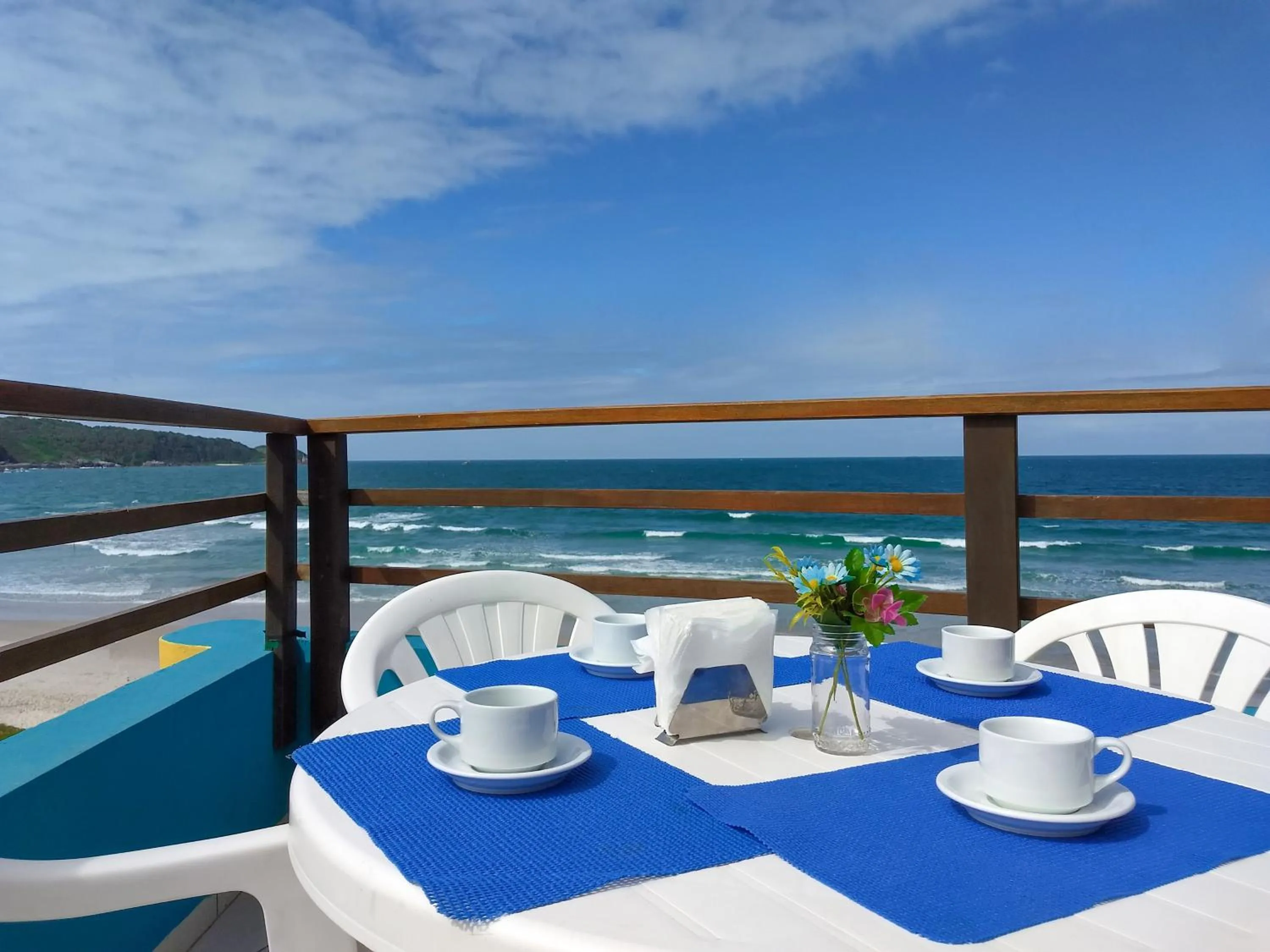 Balcony/Terrace in Residencial Vila do Sol, Apartamentos com pé na areia