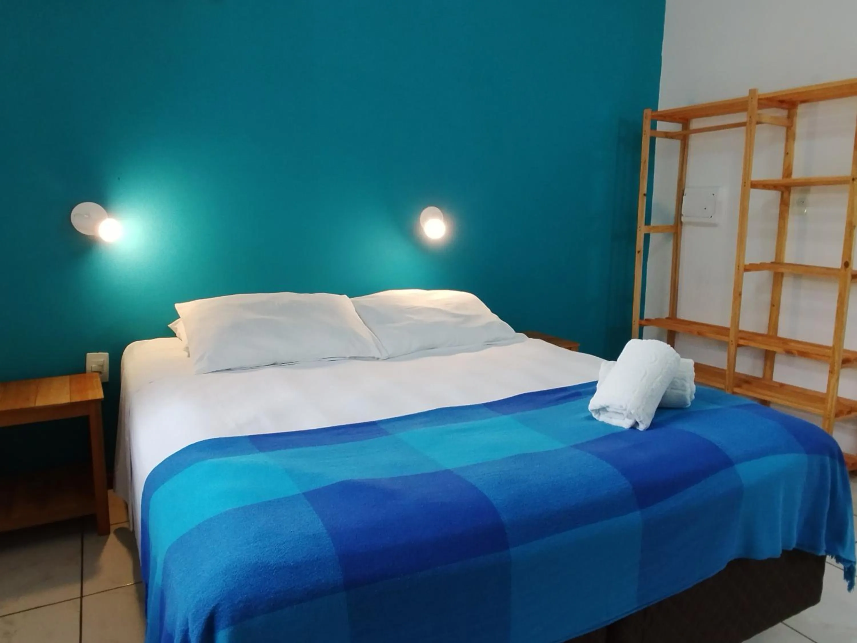 Bed in Residencial Vila do Sol, Apartamentos com pé na areia