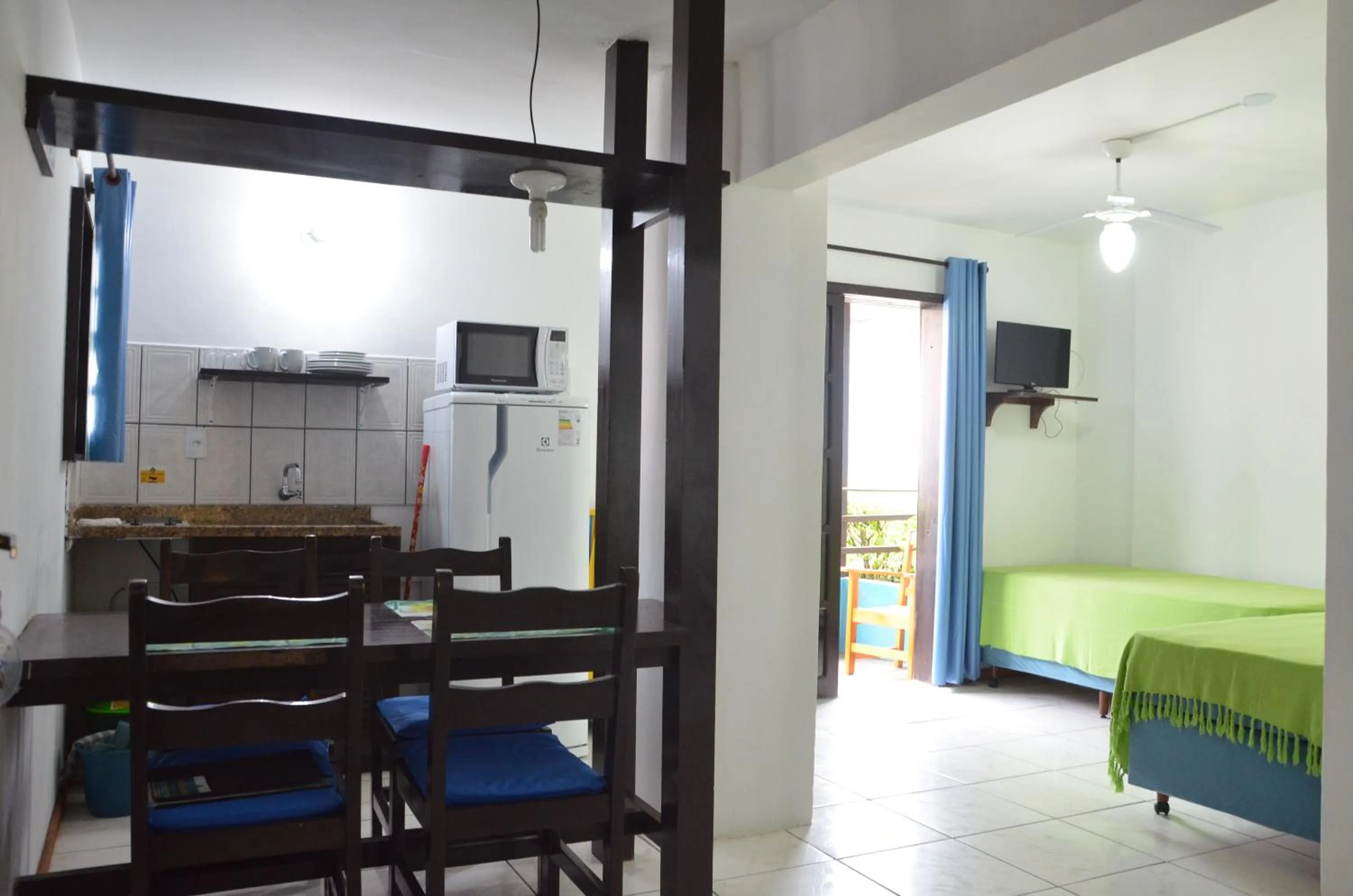 Seating area, Bed in Residencial Vila do Sol, Apartamentos com pé na areia