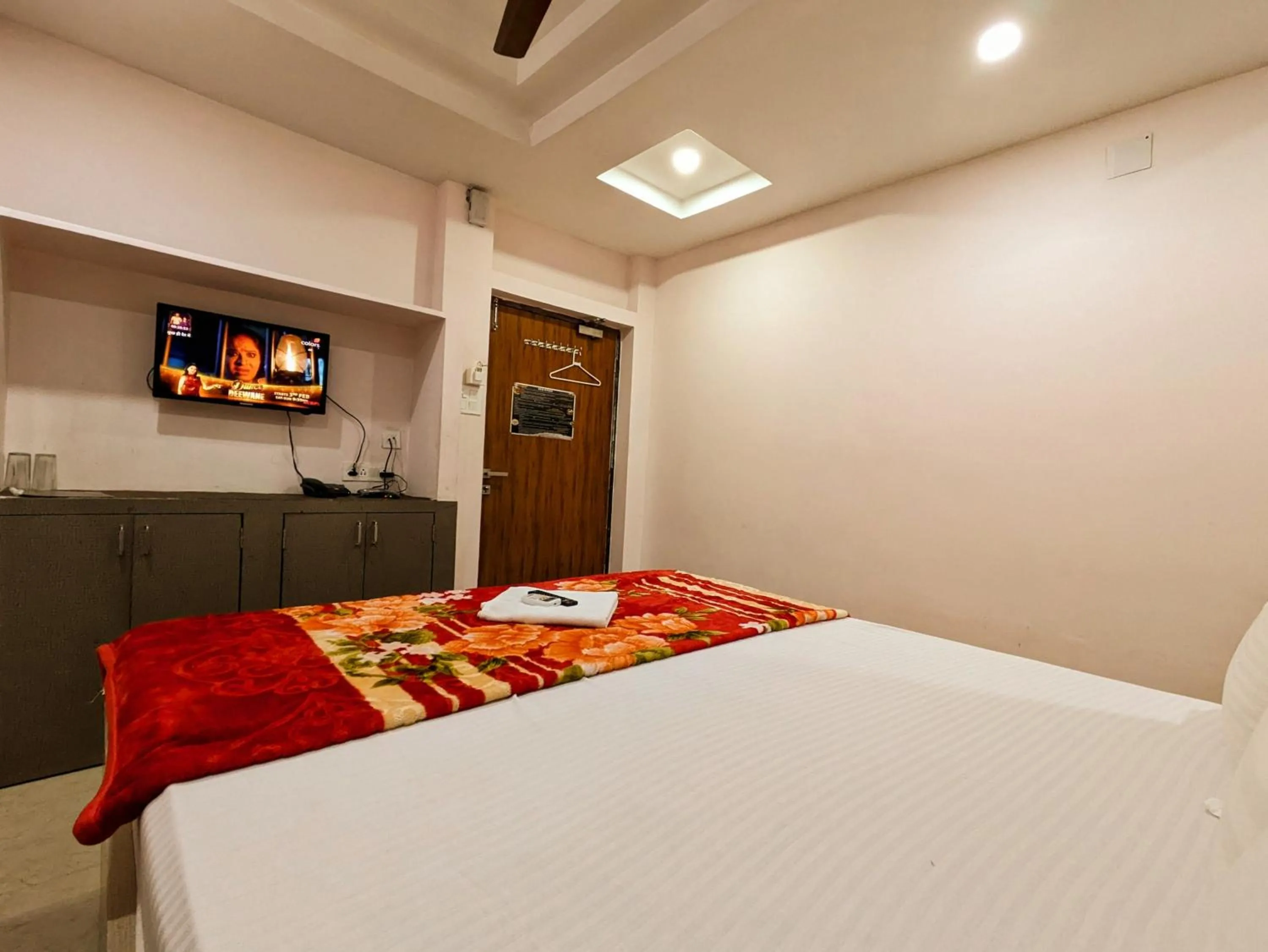 Bed in HOTEL SUN CITY