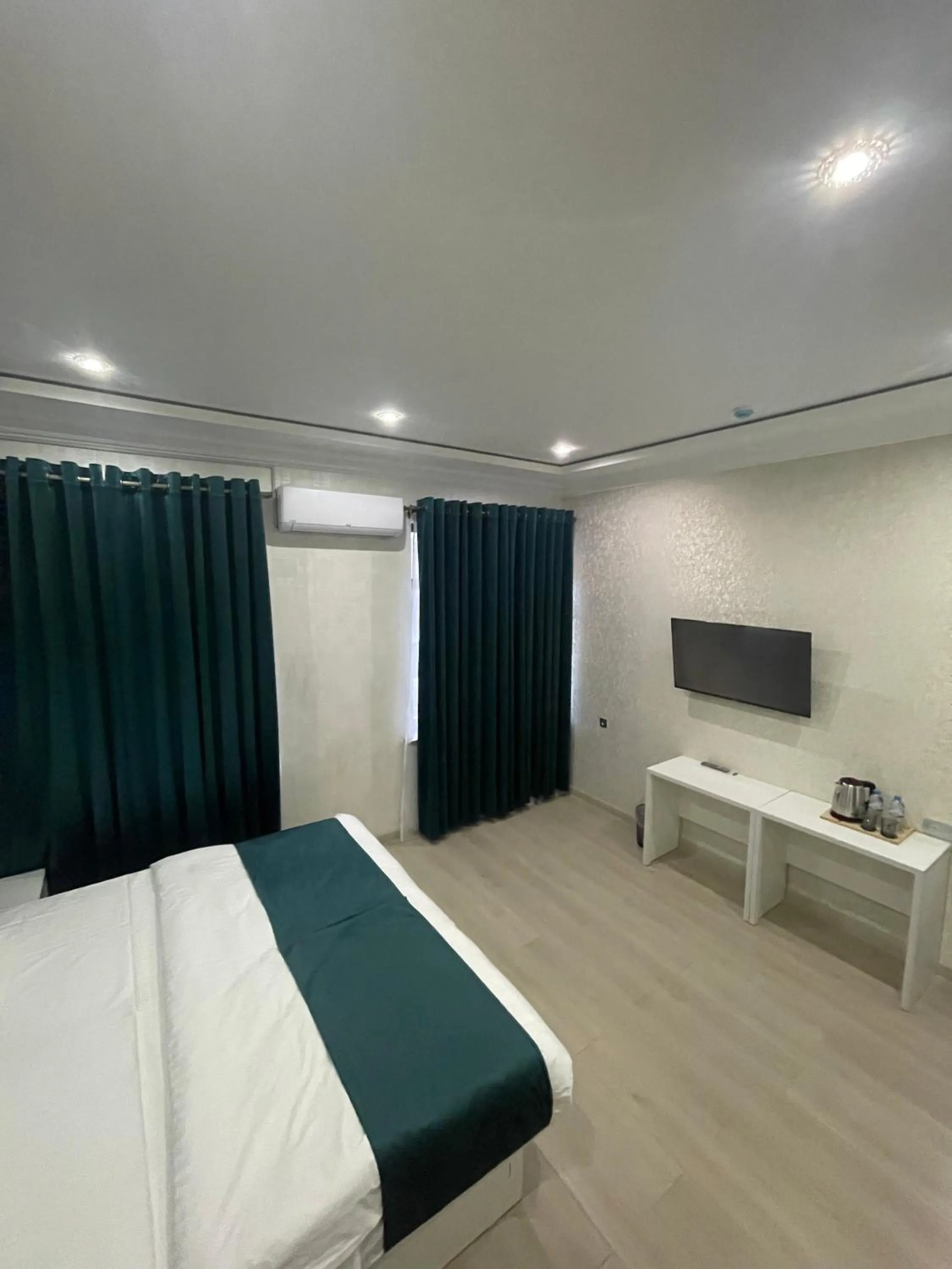 TV and multimedia in Loft Hotel