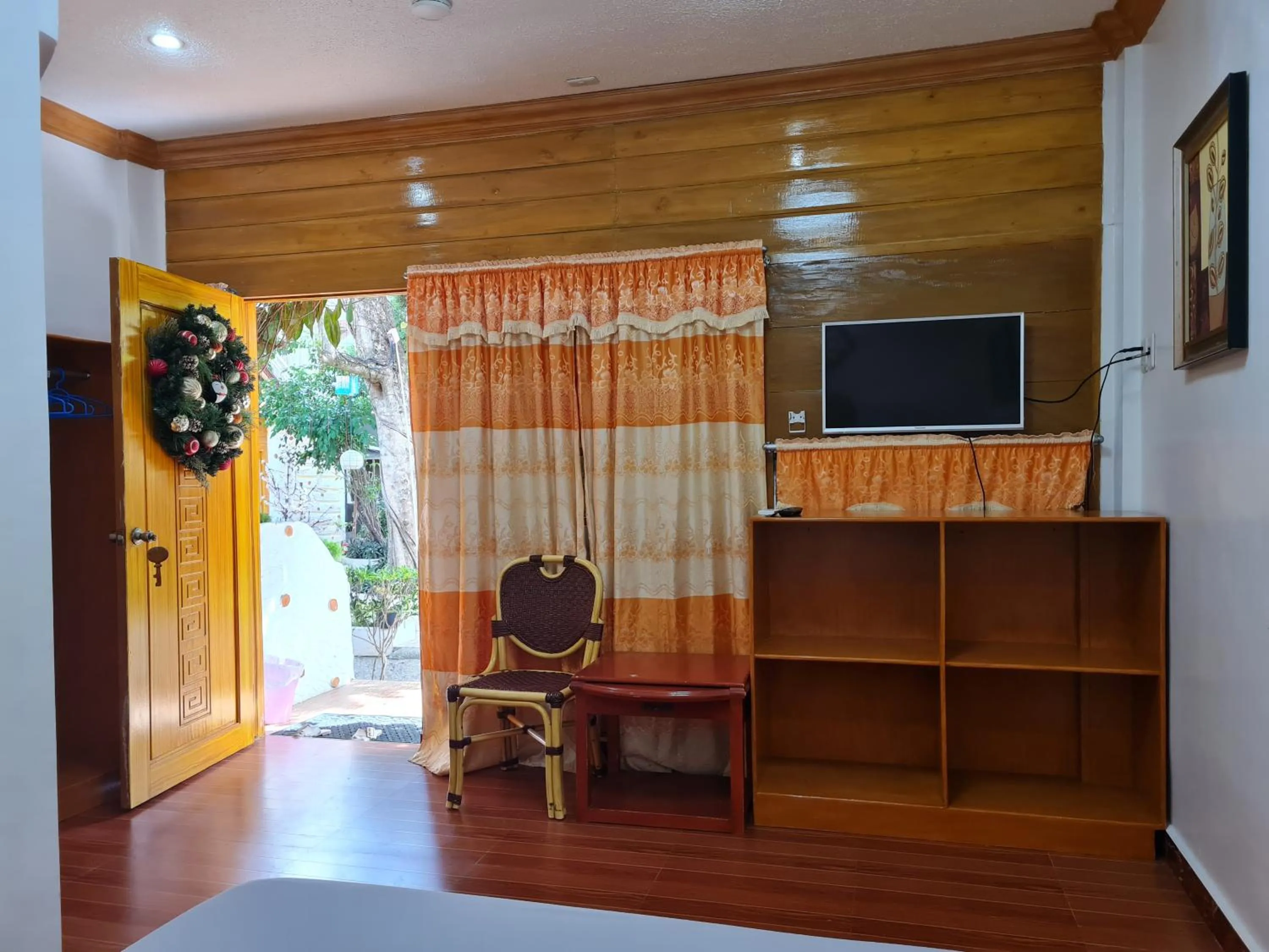 TV and multimedia in Alona Hidden Dream Resort by SMS Hospitality