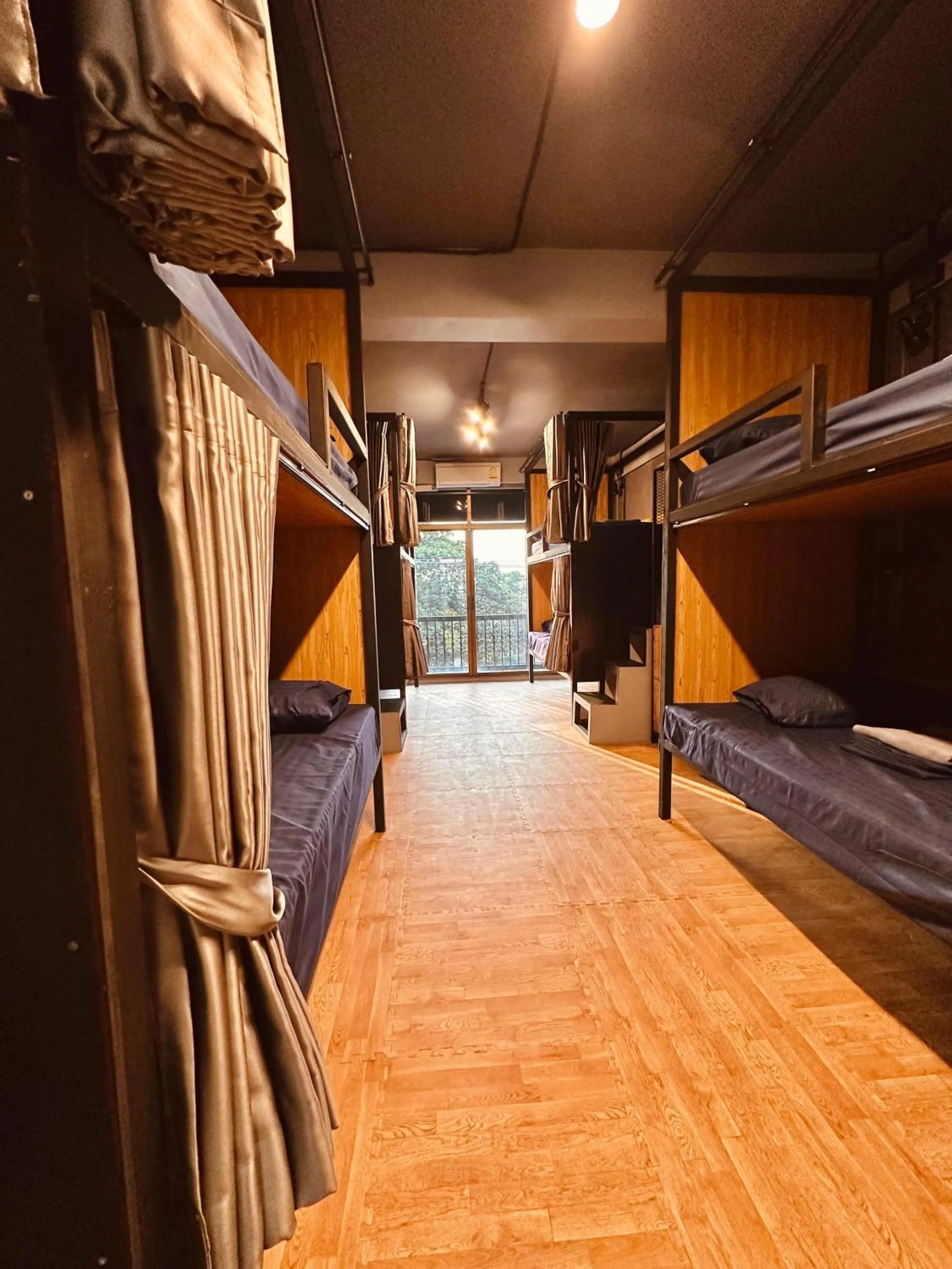 Bed in Hostel Friends Station & Cafe