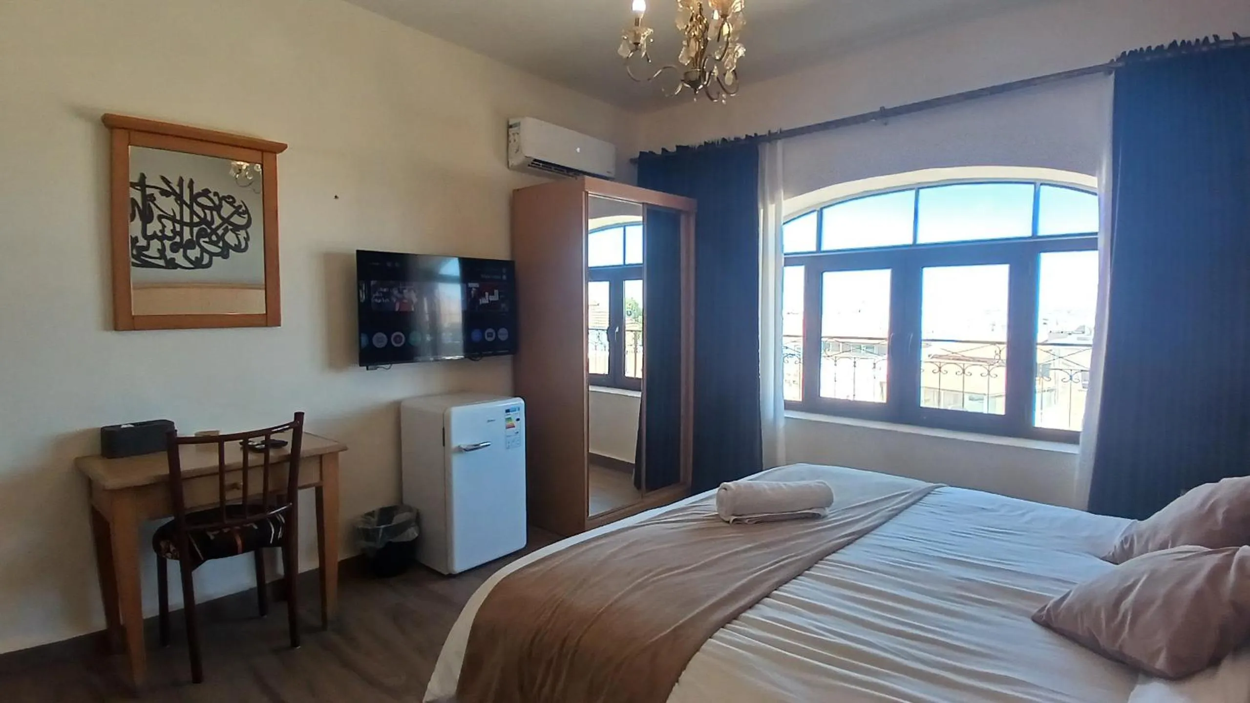 Bed in Moab Land Hotel