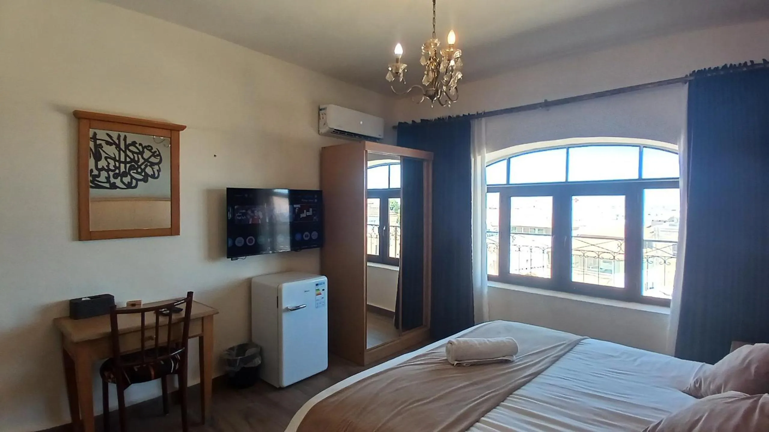 Bed in Moab Land Hotel