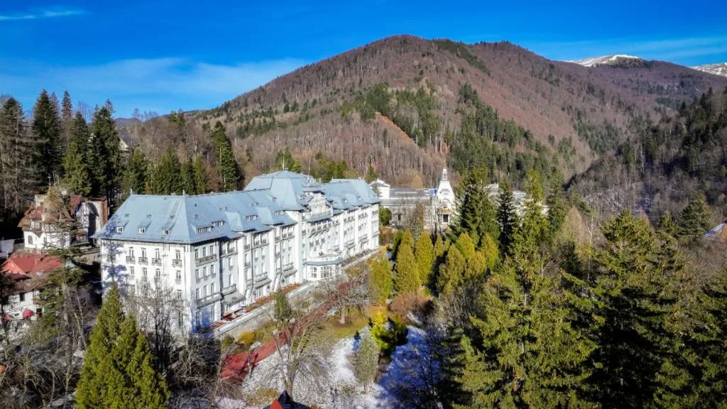 Property building in Hotel Palace