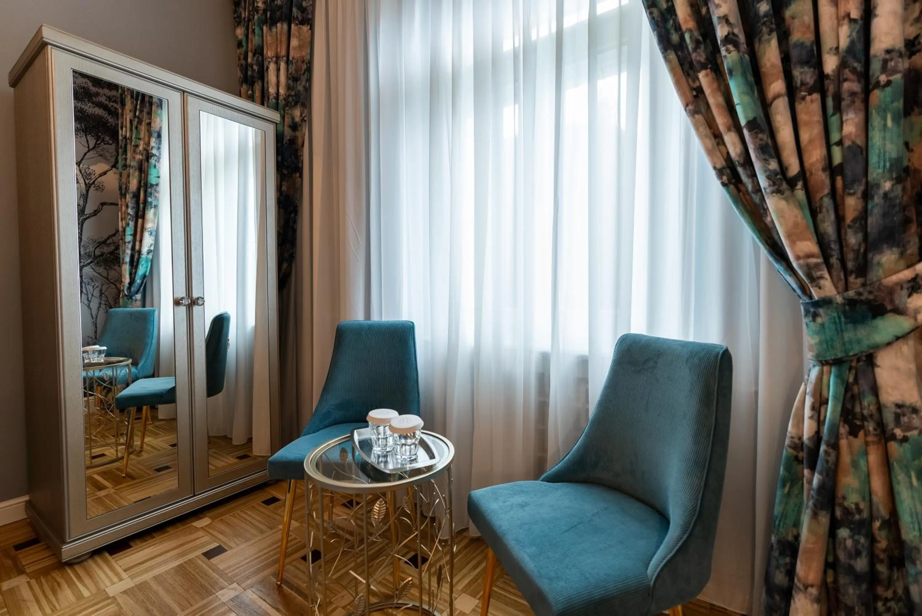 Decorative detail in Hotel Palace