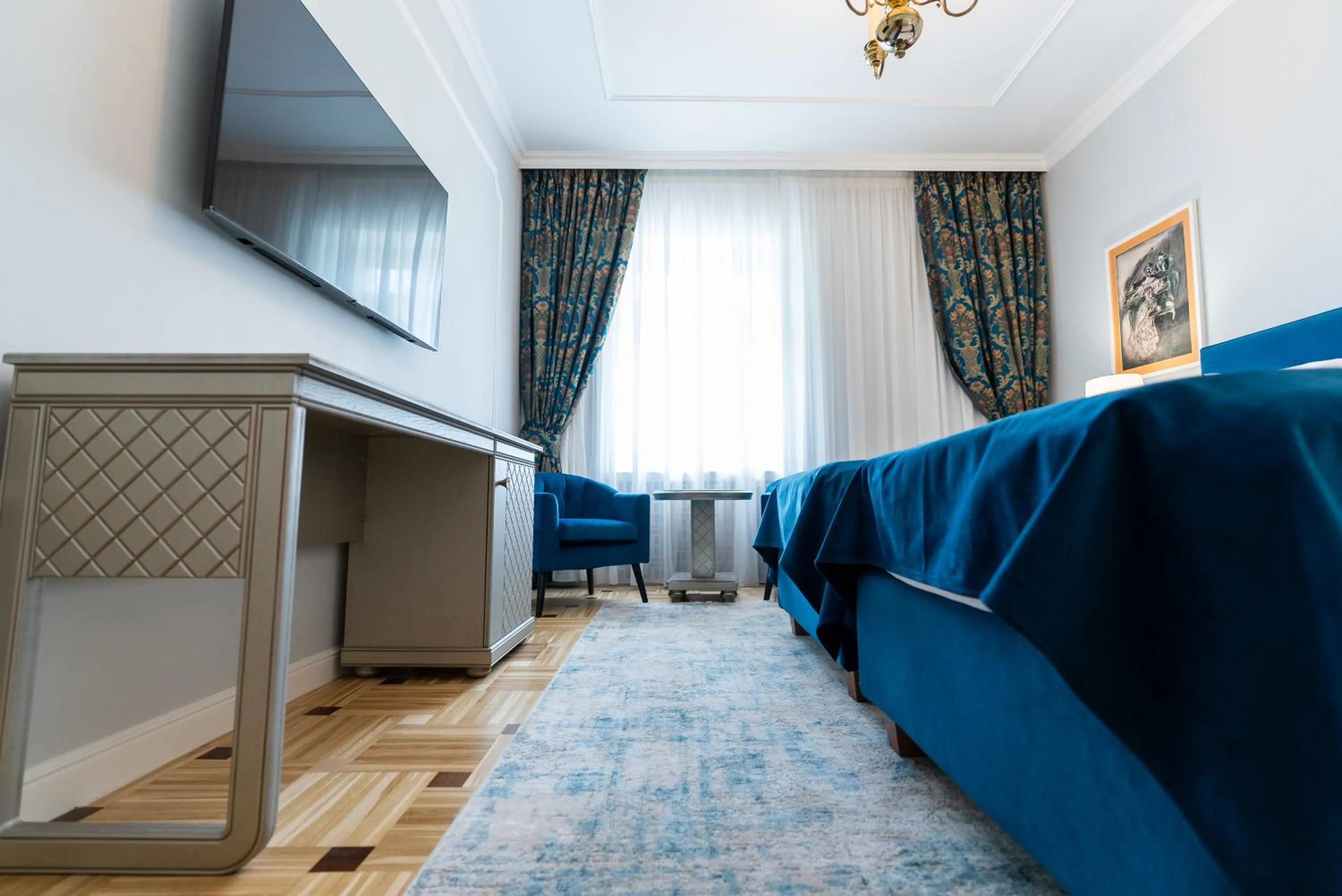 Photo of the whole room in Hotel Palace