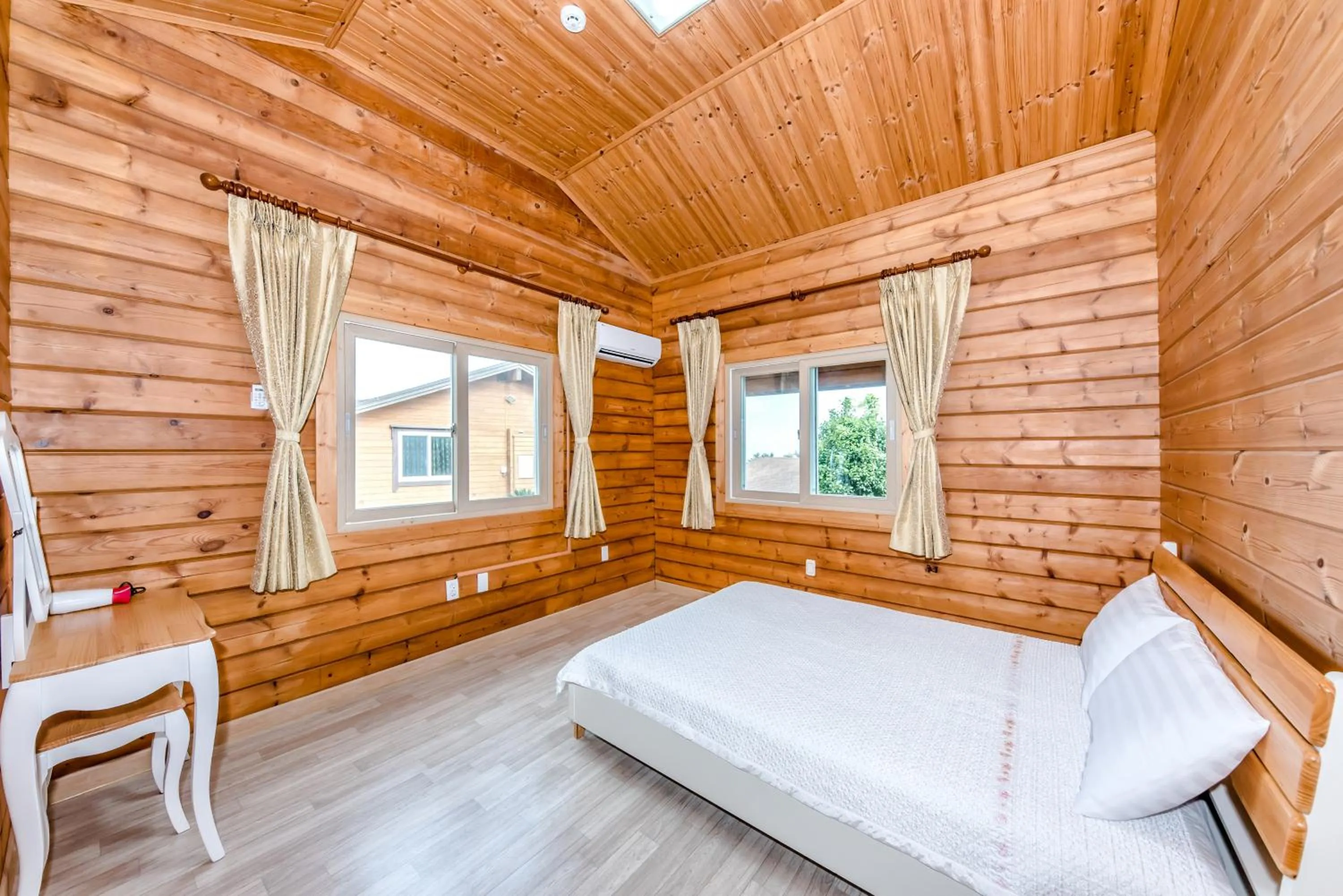 Bed in Jeju I've Hotel & Resort