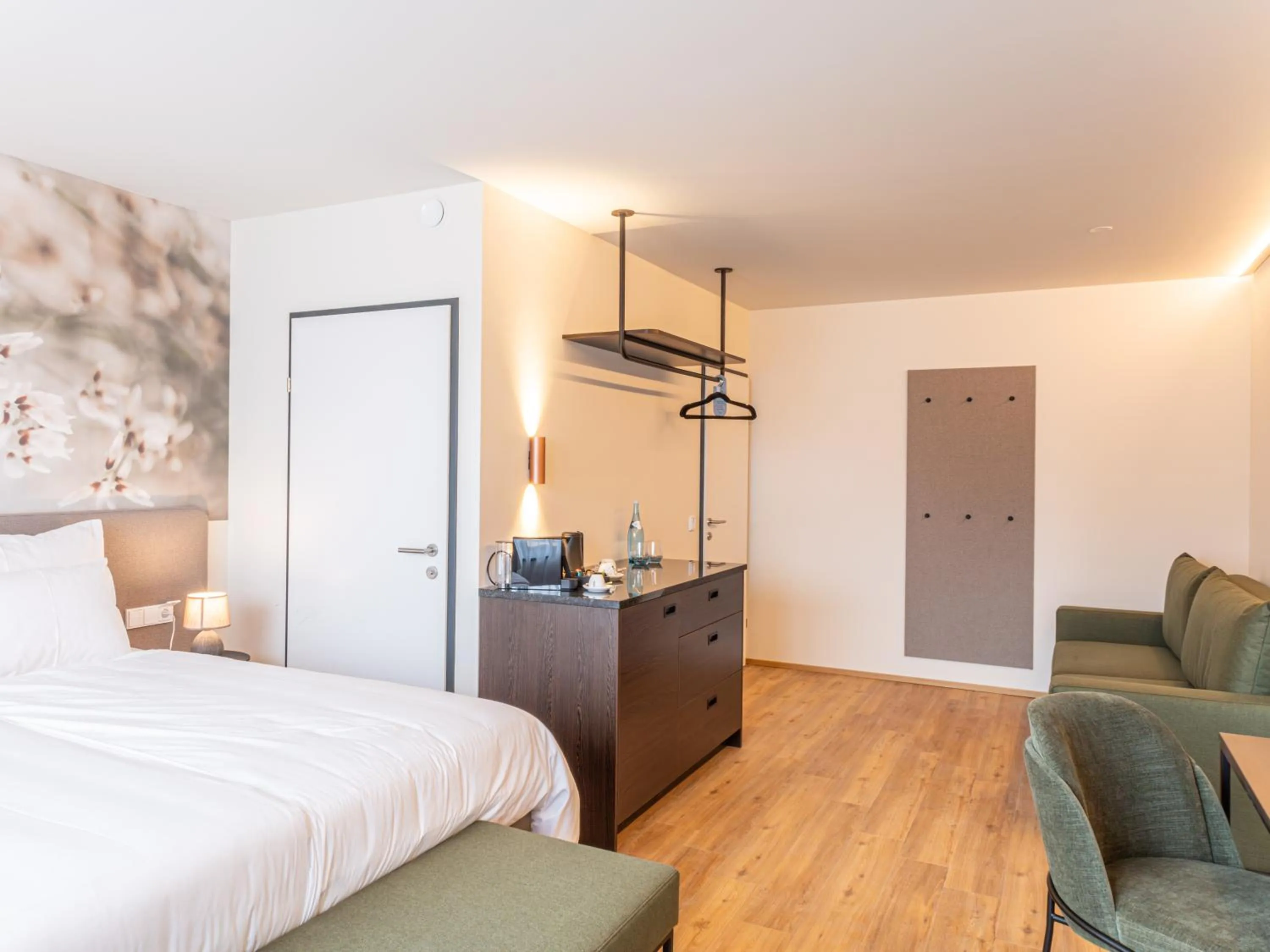 Photo of the whole room, Bed in Hotel DAS SAAL