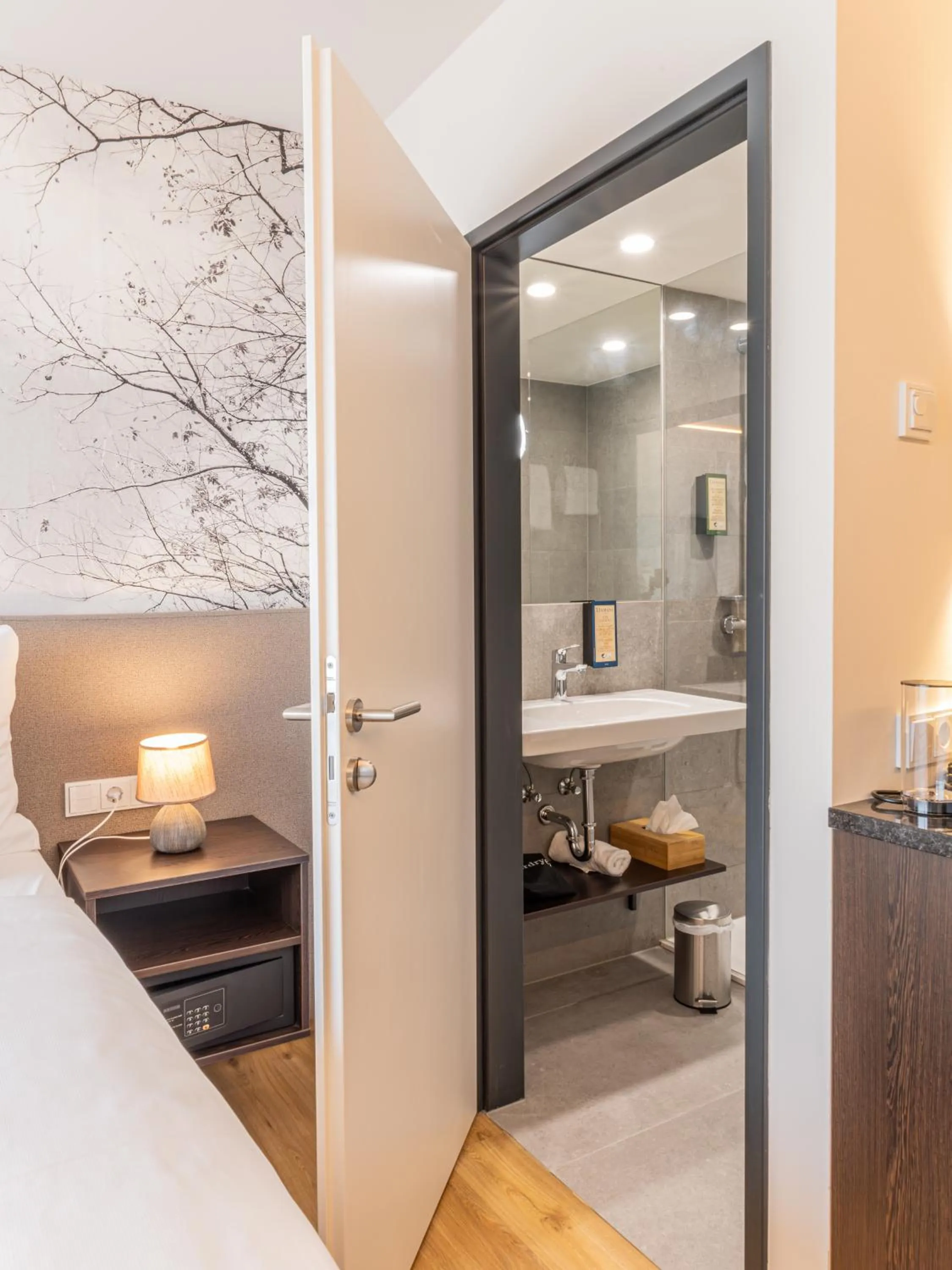 Photo of the whole room in Hotel DAS SAAL