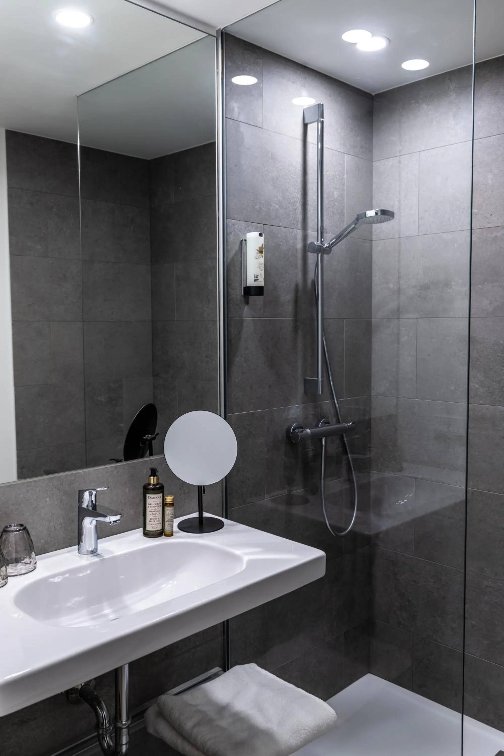 Bathroom in Hotel DAS SAAL