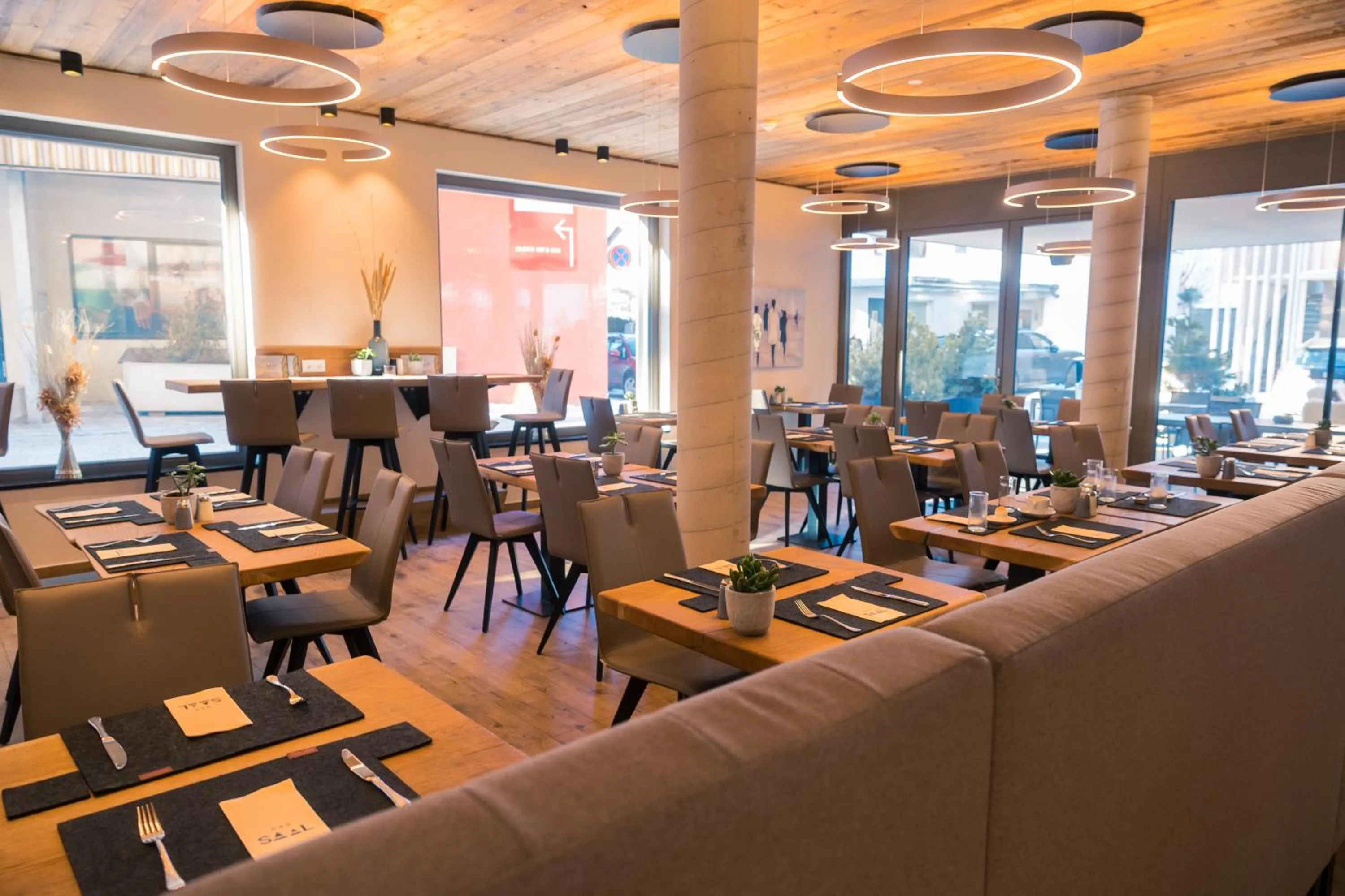 Restaurant/places to eat in Hotel DAS SAAL