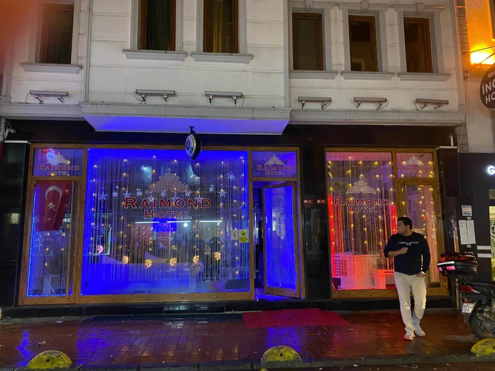 Property building in Raimond Hotel