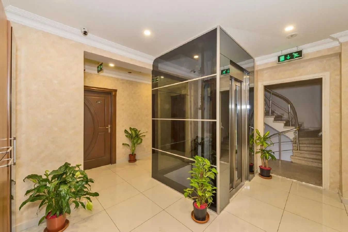 Floor plan in Raimond Hotel