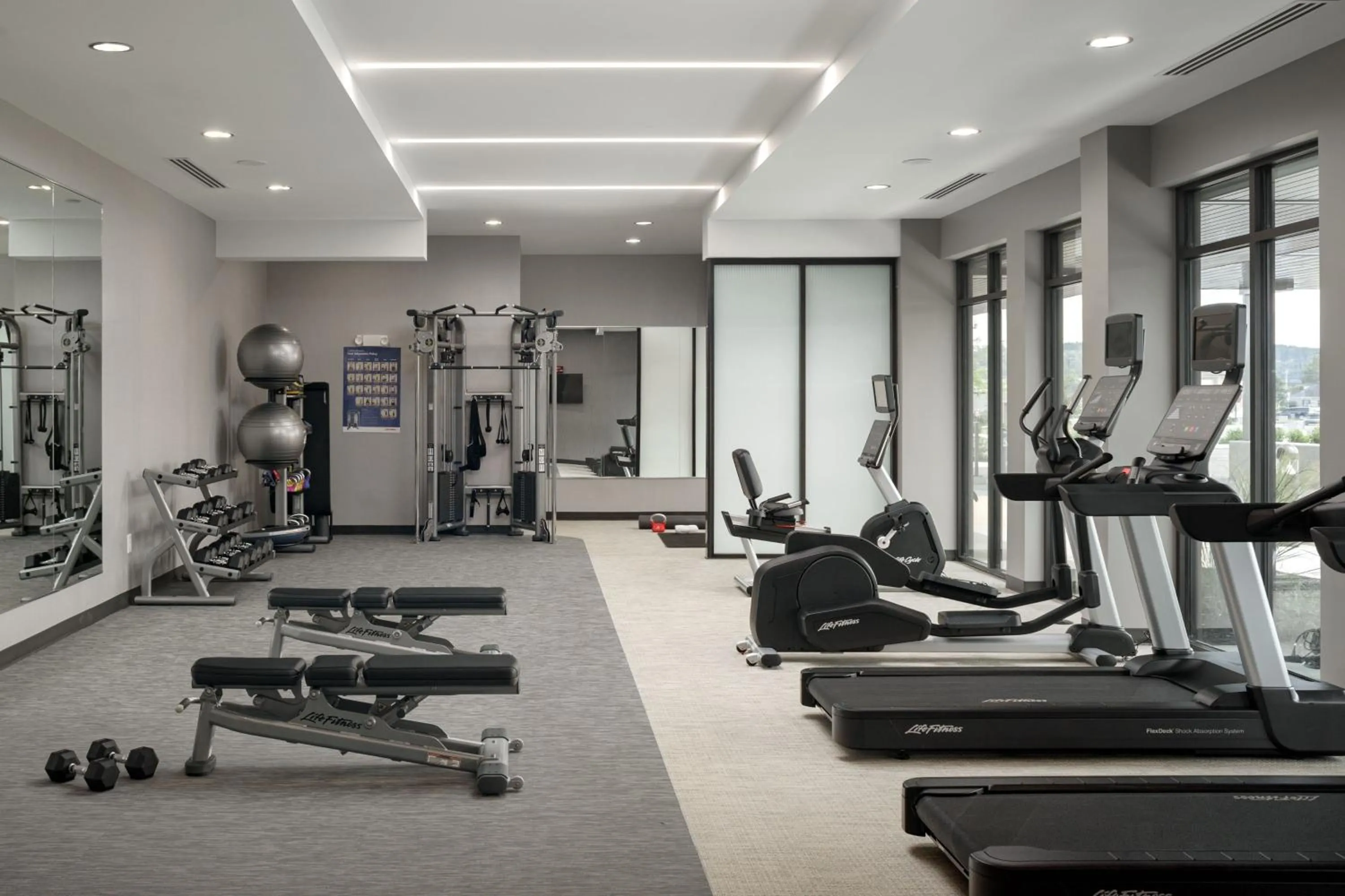Fitness centre/facilities in Courtyard by Marriott Nashville Smyrna