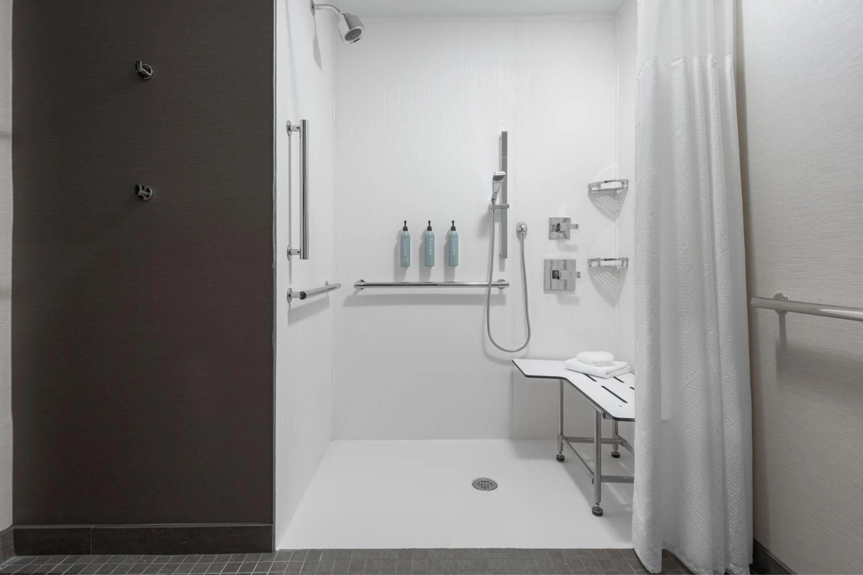 Bathroom in Courtyard by Marriott Nashville Smyrna