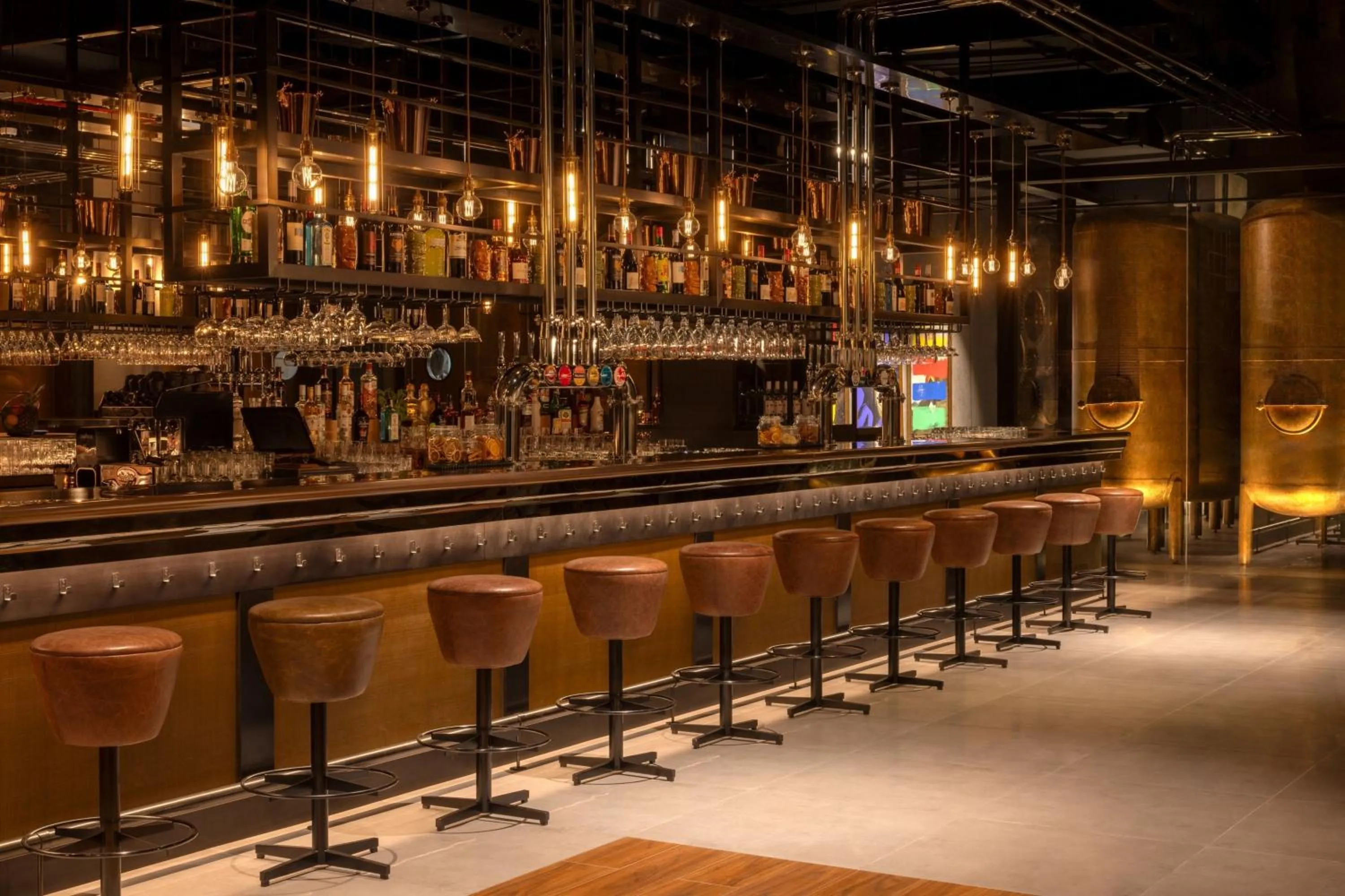 Restaurant/places to eat in Marriott Marquis Dubai Creek