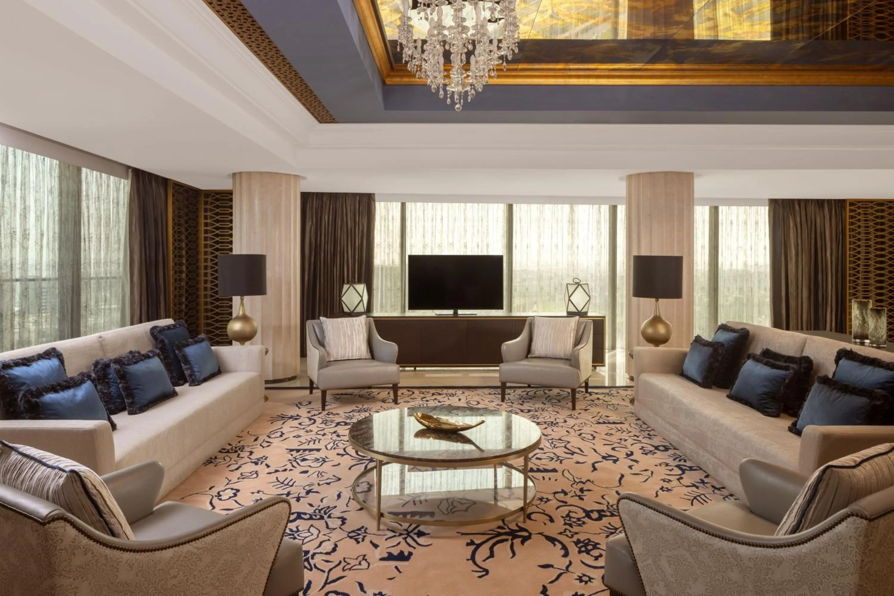 Living room in Marriott Marquis Dubai Creek