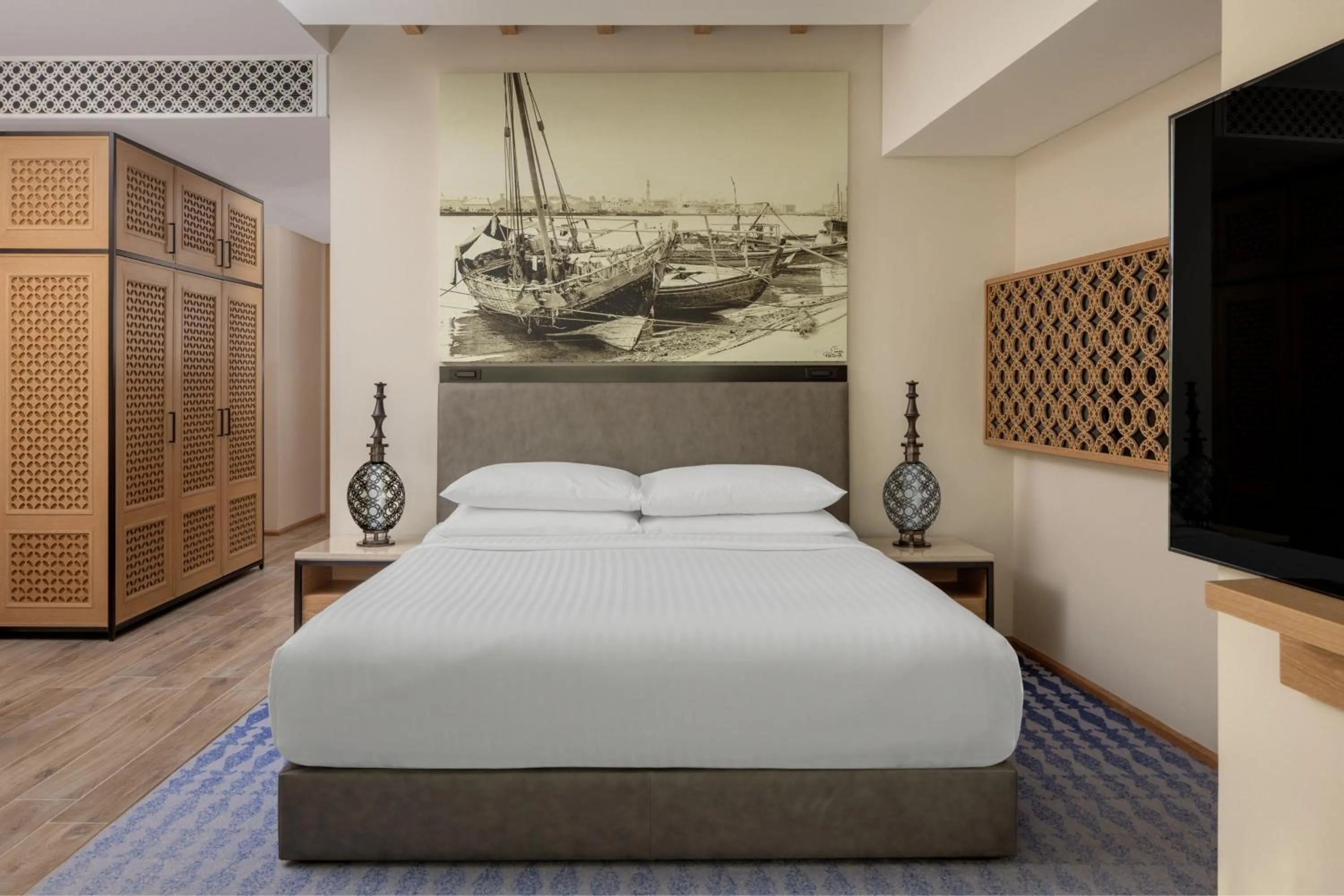 Photo of the whole room, Bed in Marriott Marquis Dubai Creek
