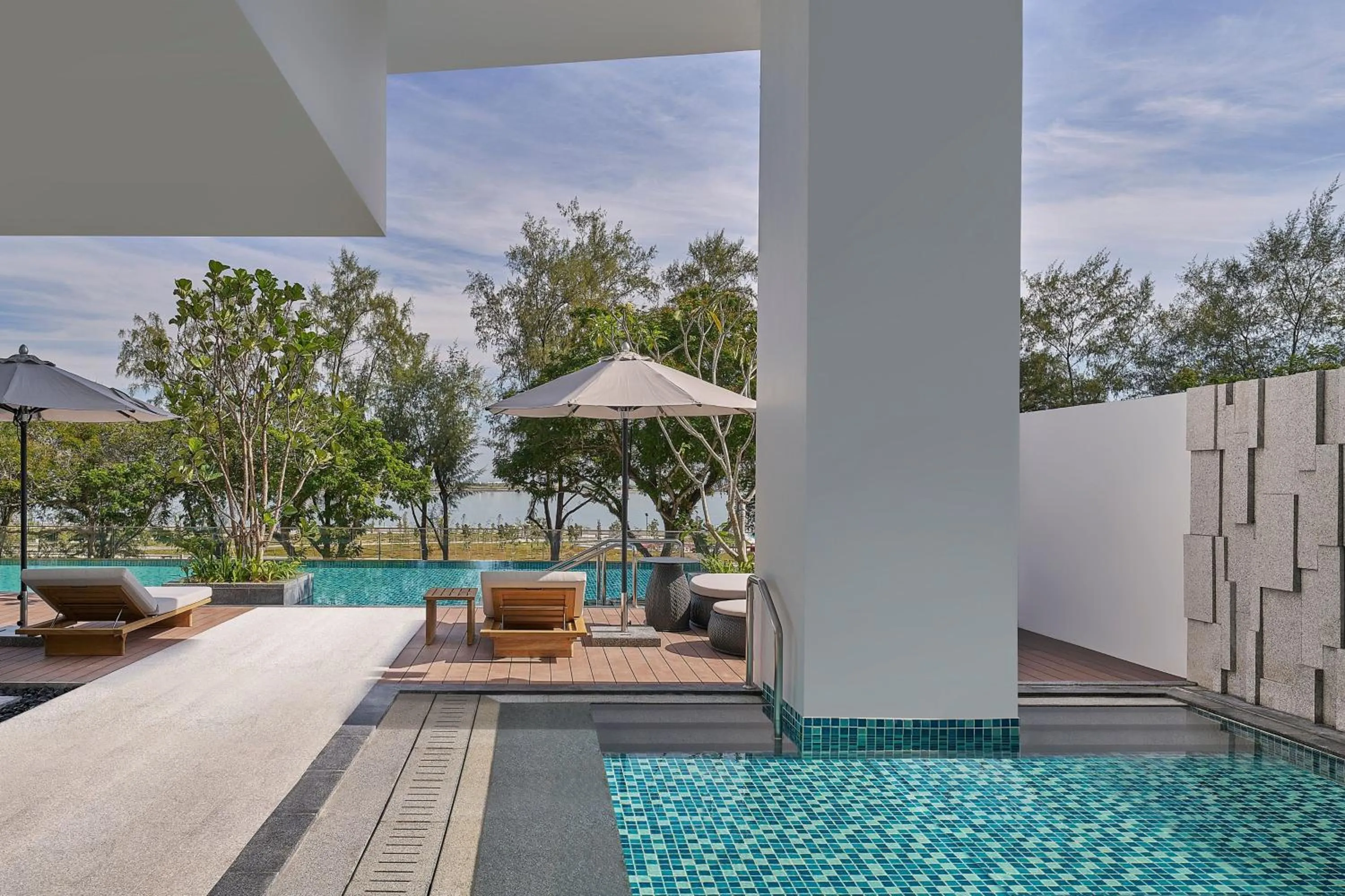 Swimming pool in Penang Marriott Hotel